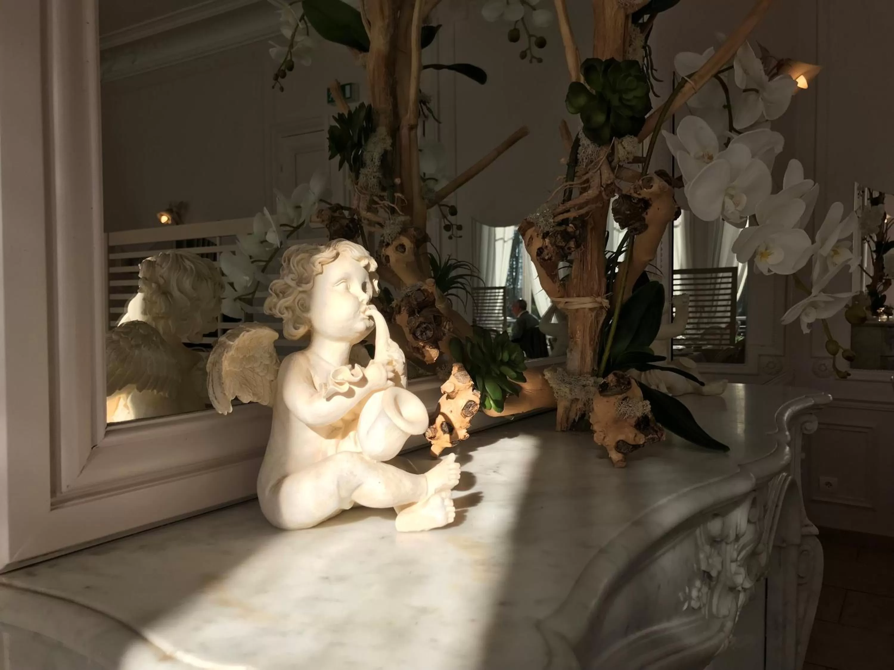 Logis - Hostellerie Le Chatel Nangis