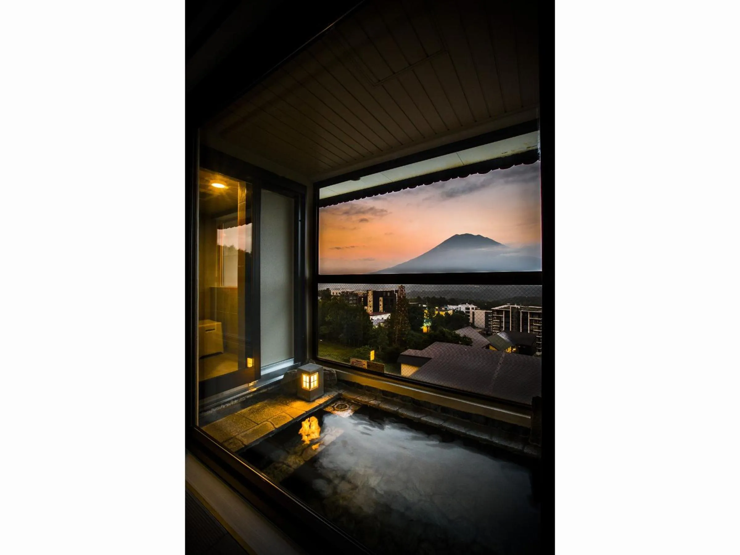 Sunset in Niseko Prince Hotel Hirafutei