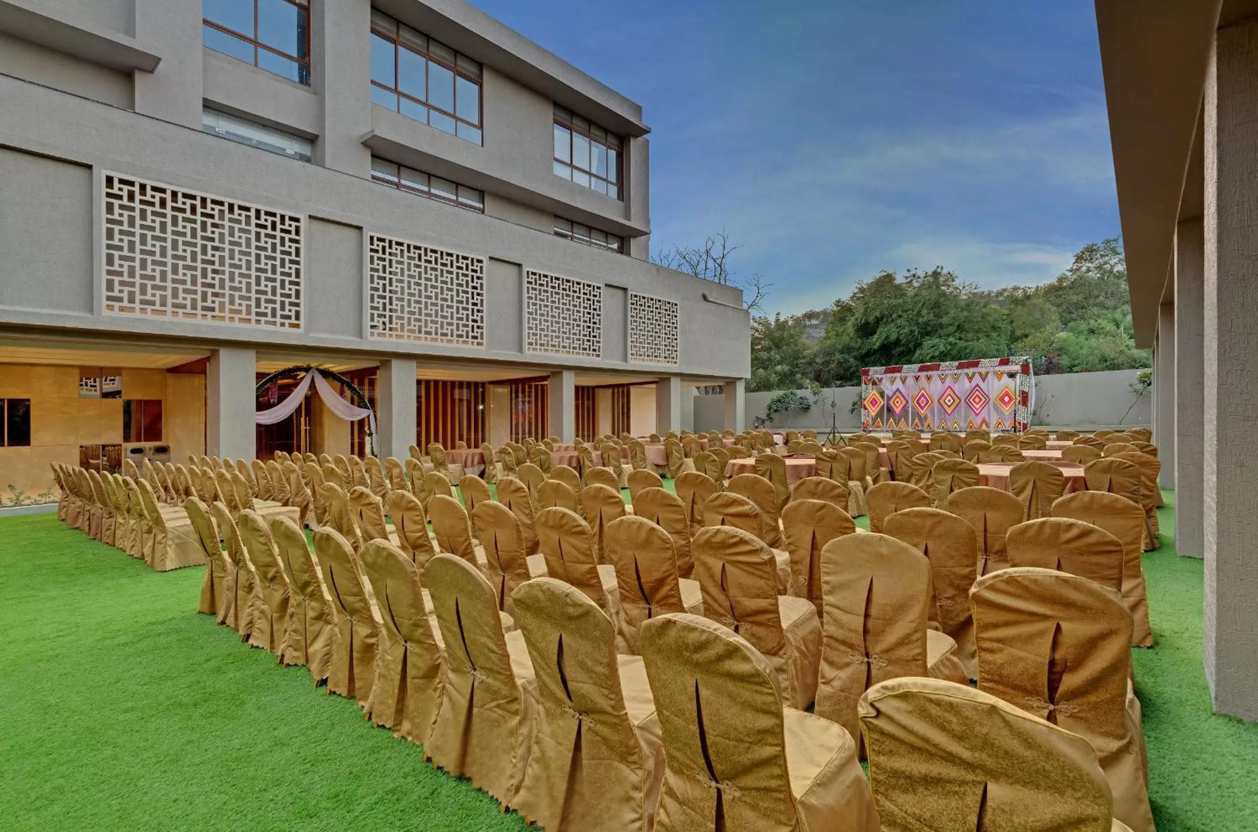 Banquet/Function facilities in The Fern Leo Resort & Club - Junagadh, Gujarat