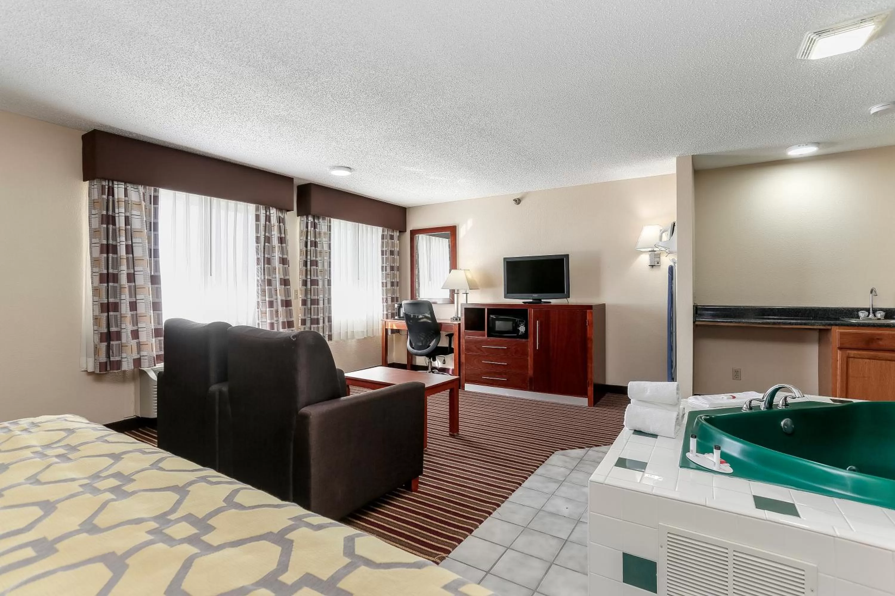 Baymont by Wyndham Bowling Green