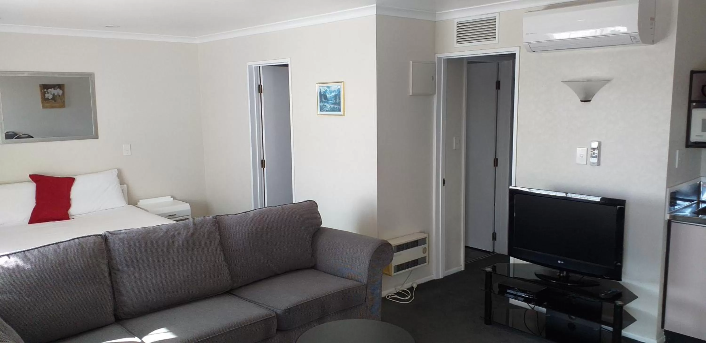 Living room in Shadzz Motel