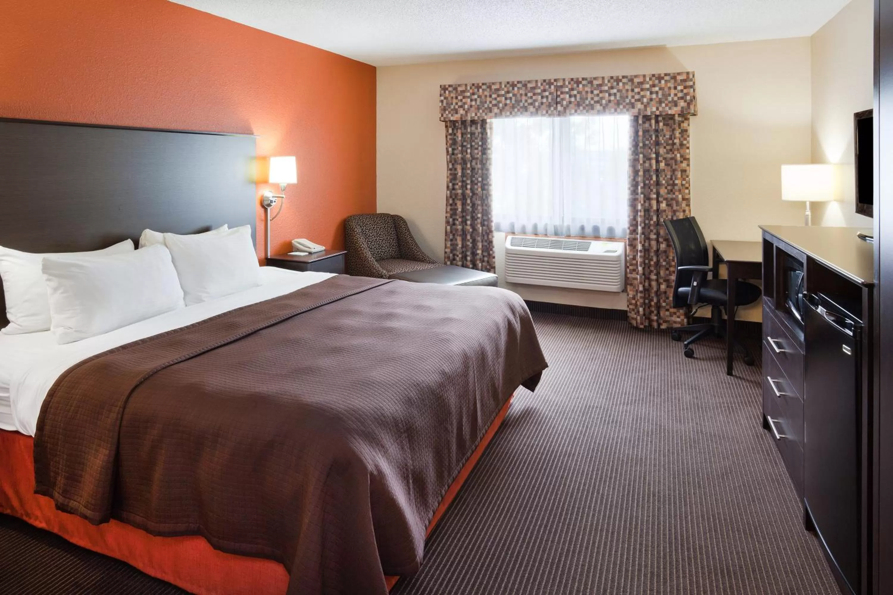 Photo of the whole room, Bed in AmericInn by Wyndham Plover Stevens Point