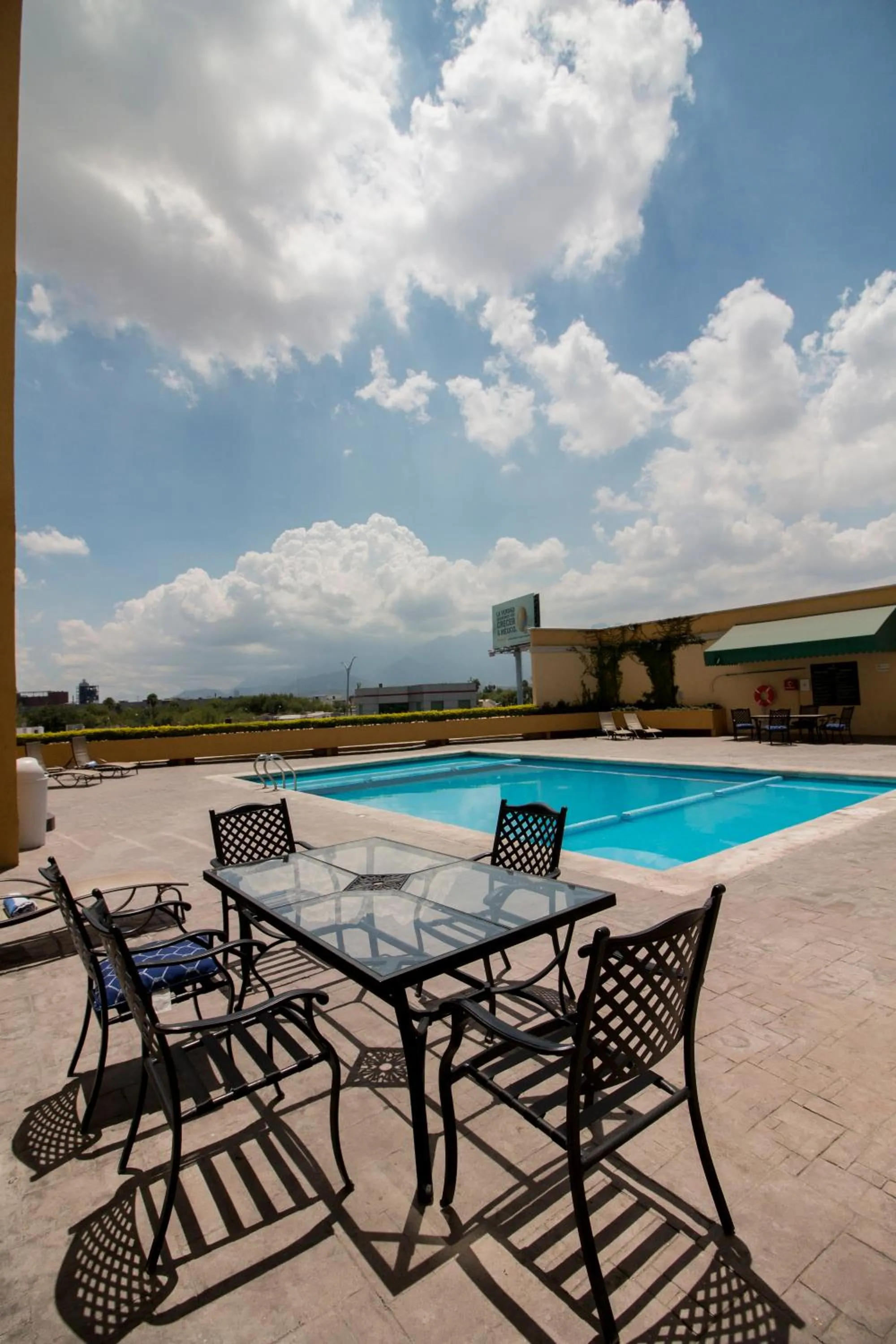 Swimming pool in CHN Hotel Monterrey Norte, Trademark Collection by Wyndham