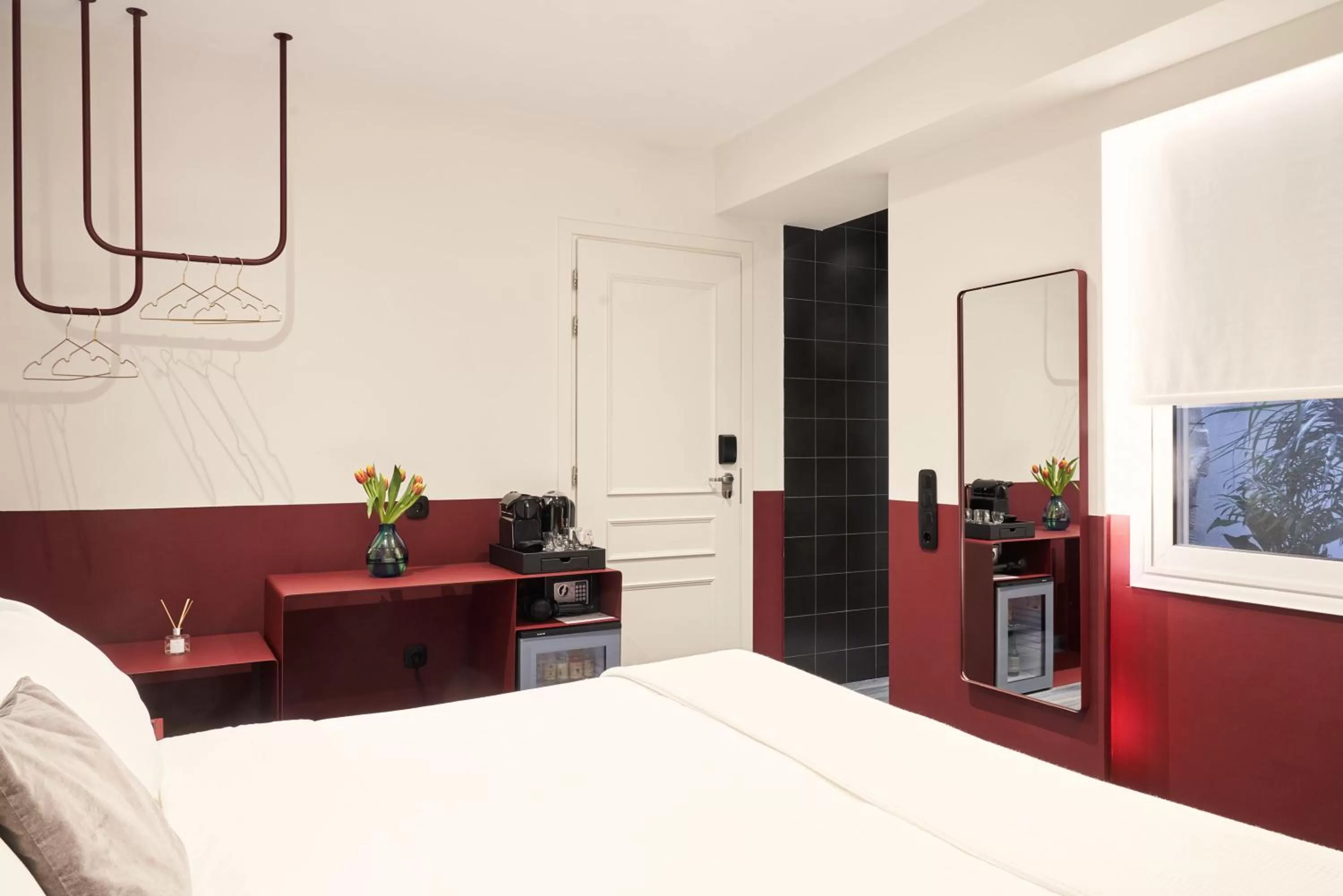 Photo of the whole room, Bed in Athens4