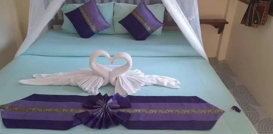 Bedroom, Bed in Khao Sok River & Jungle Resort