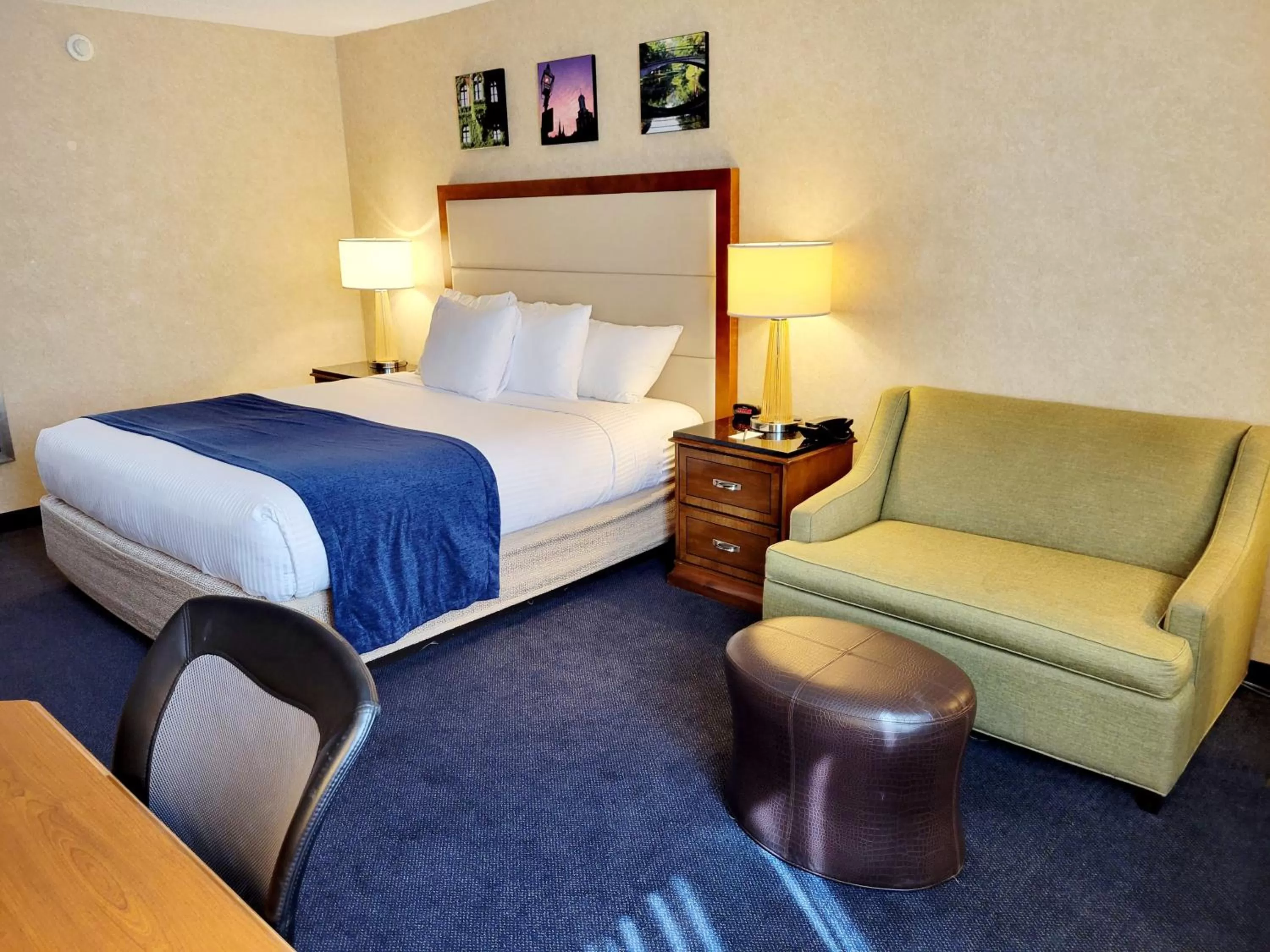 Bed in Bangor Grande Hotel