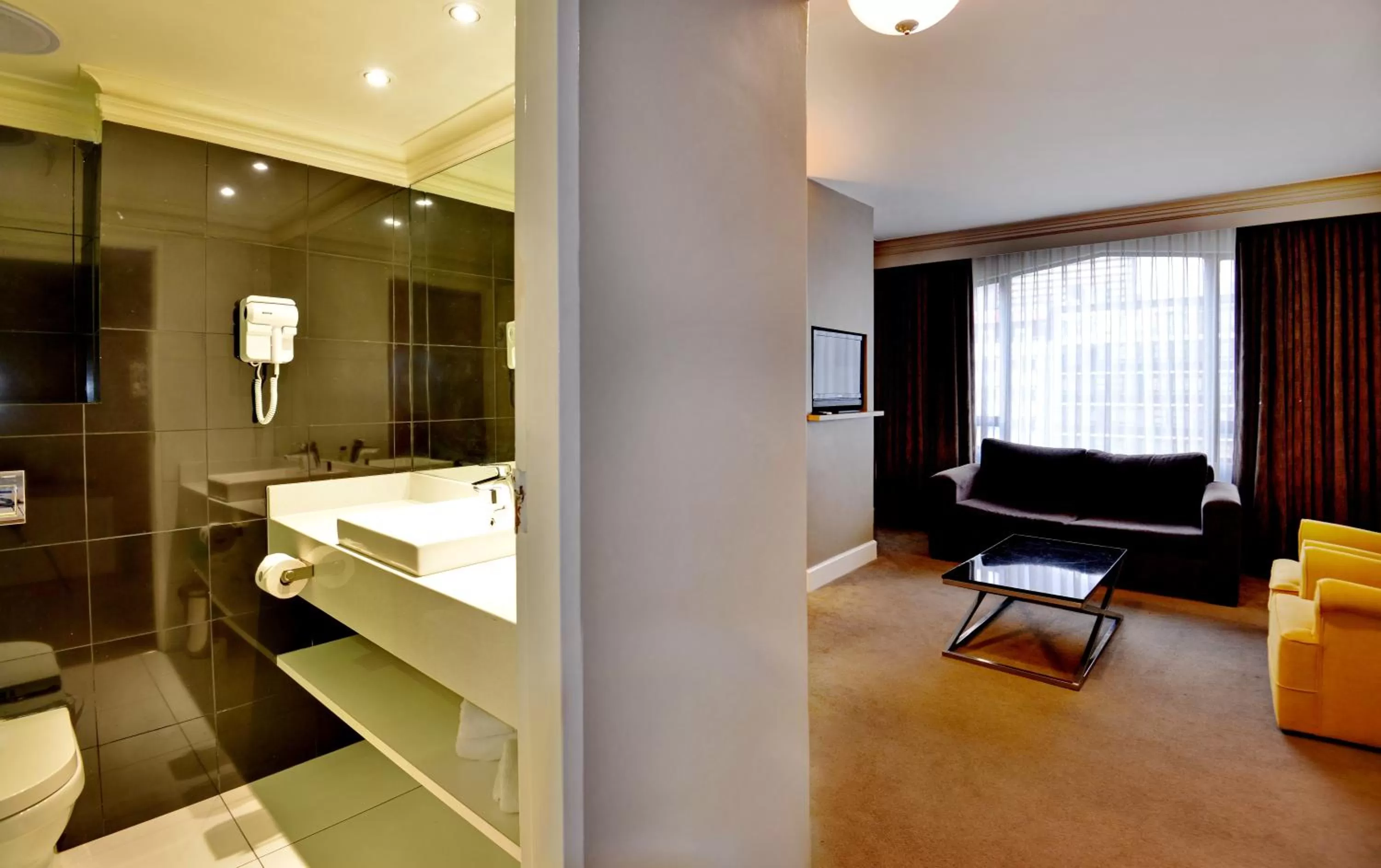 The Capetonian - Halal