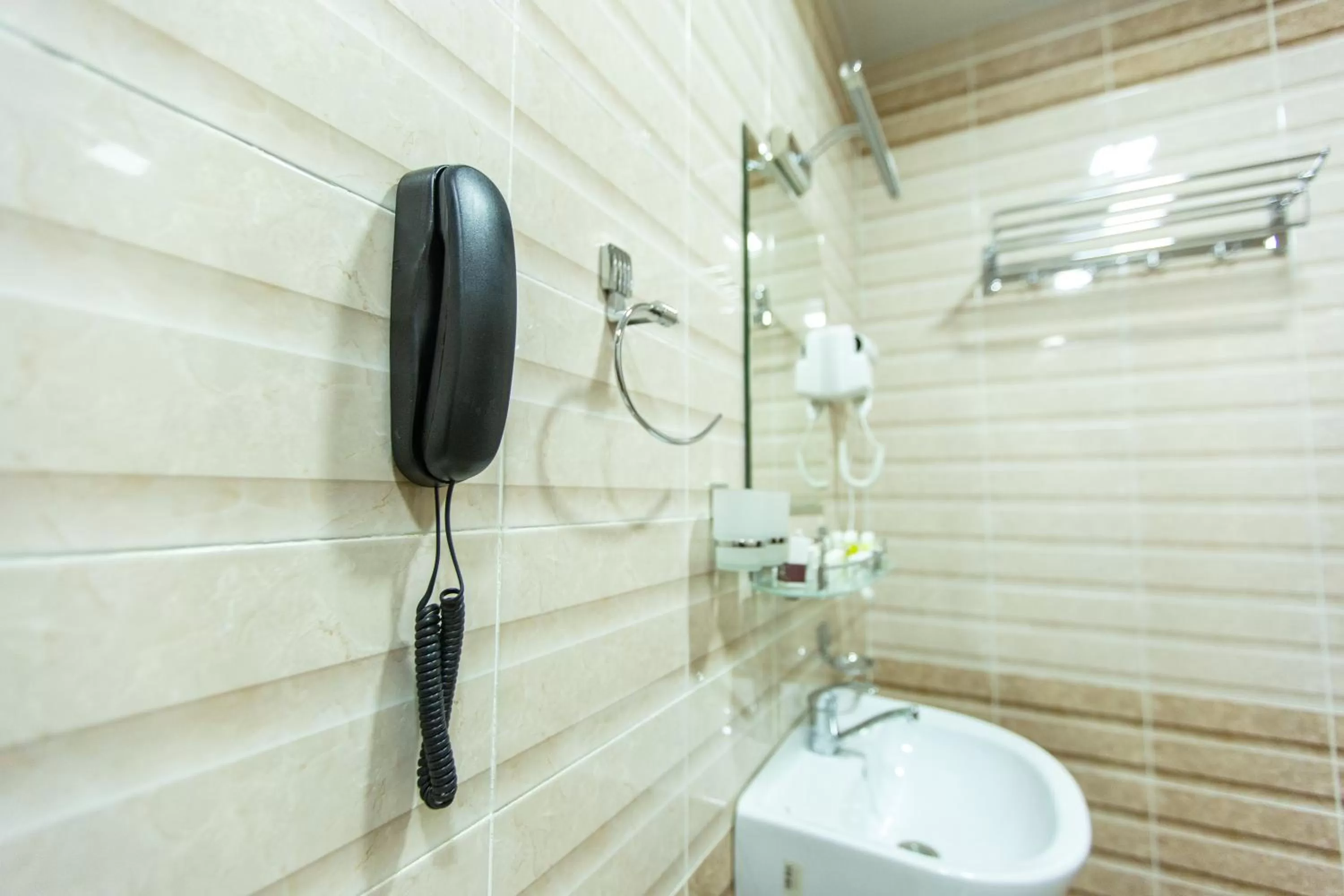 Shower in Mirzo Boutique Hotel