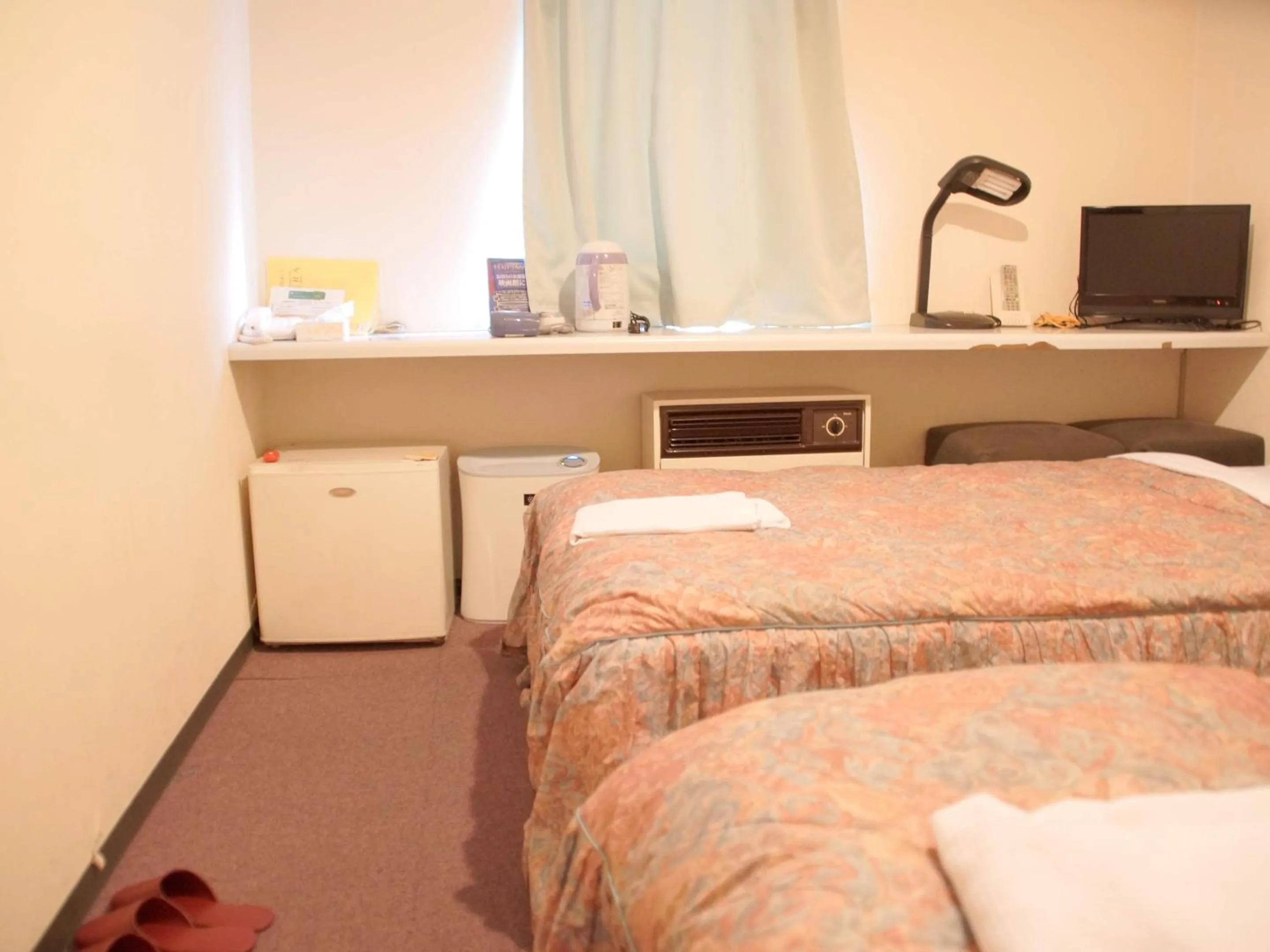 Photo of the whole room in Business Hotel Chateau Est Takamatsu