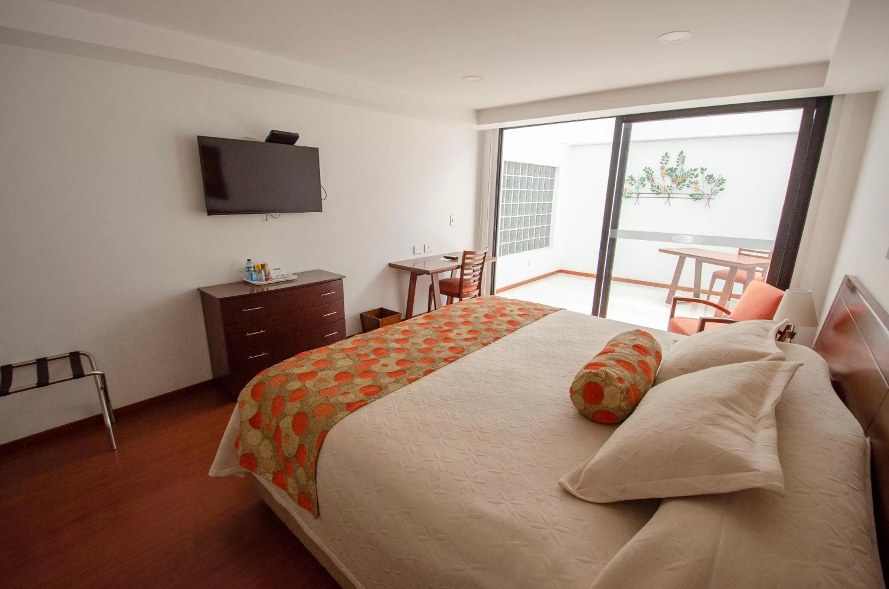 Photo of the whole room, Bed in Hotel Cuellars