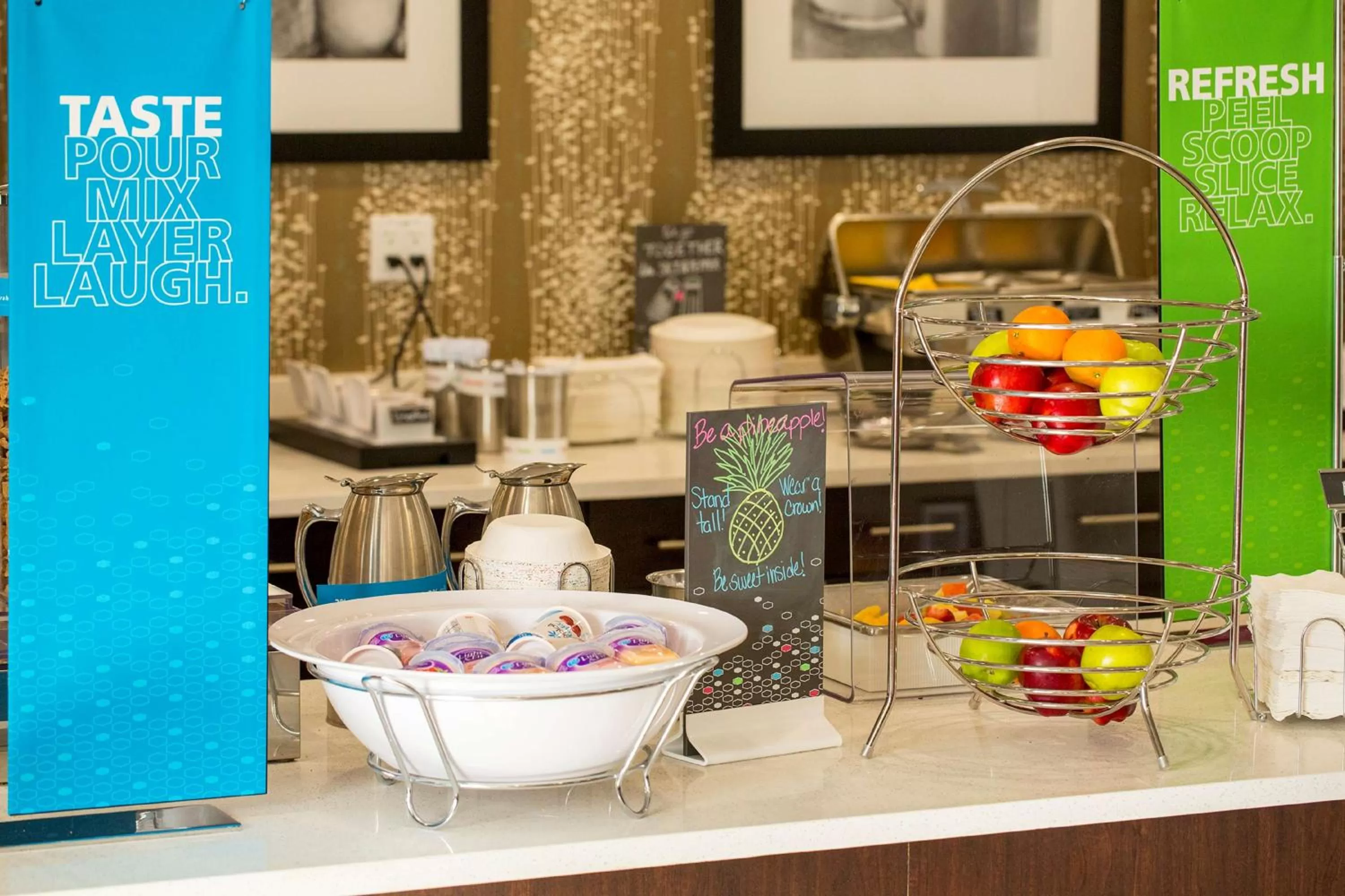 Dining area in Hampton Inn McPherson