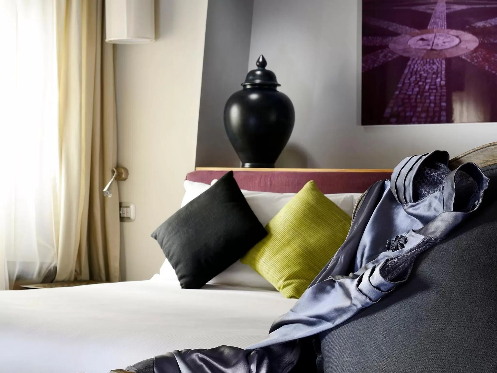 Bed in Mario De' Fiori 37