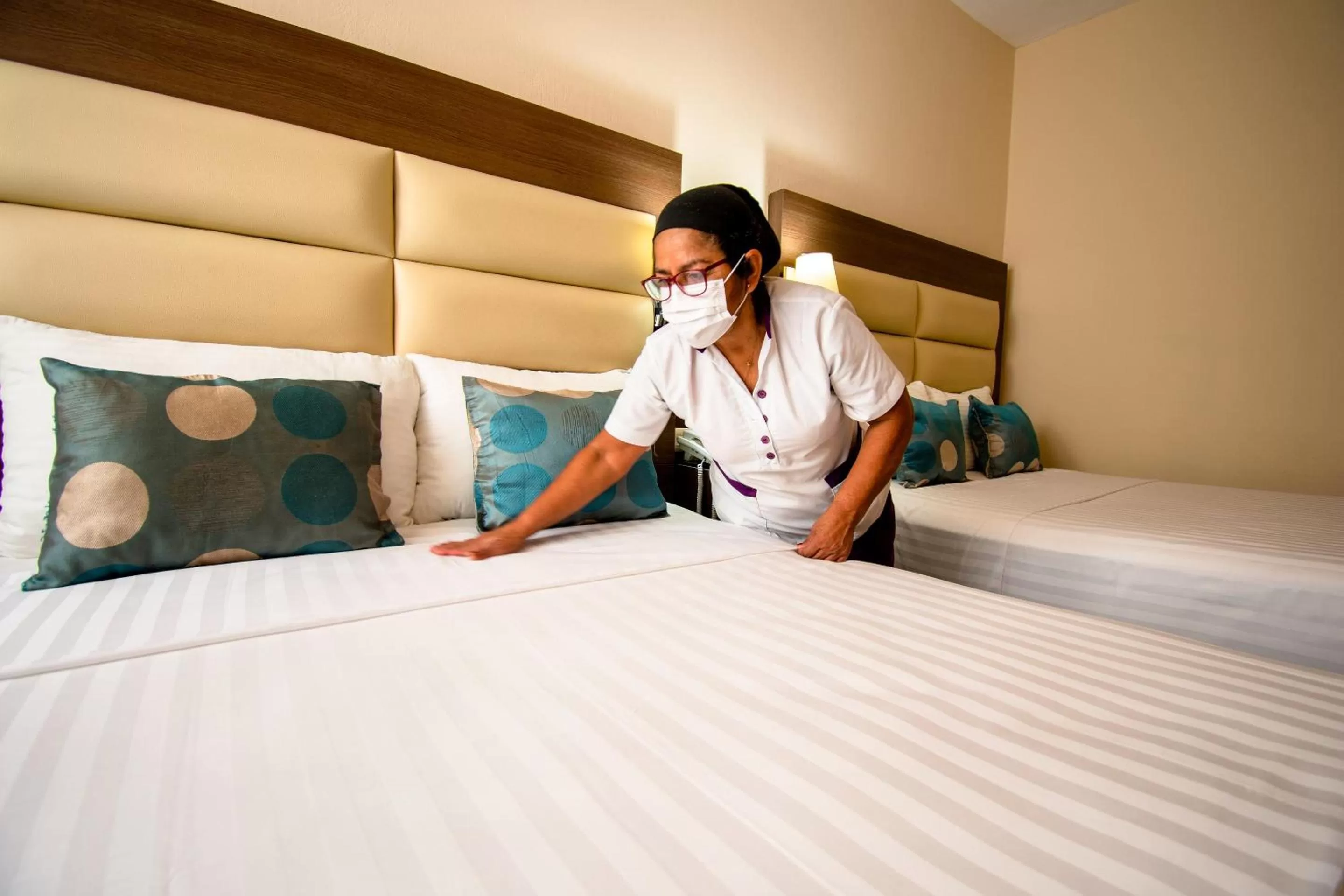 Bed in Hotel San Miguel, en el Centro - Desayuno Incluido