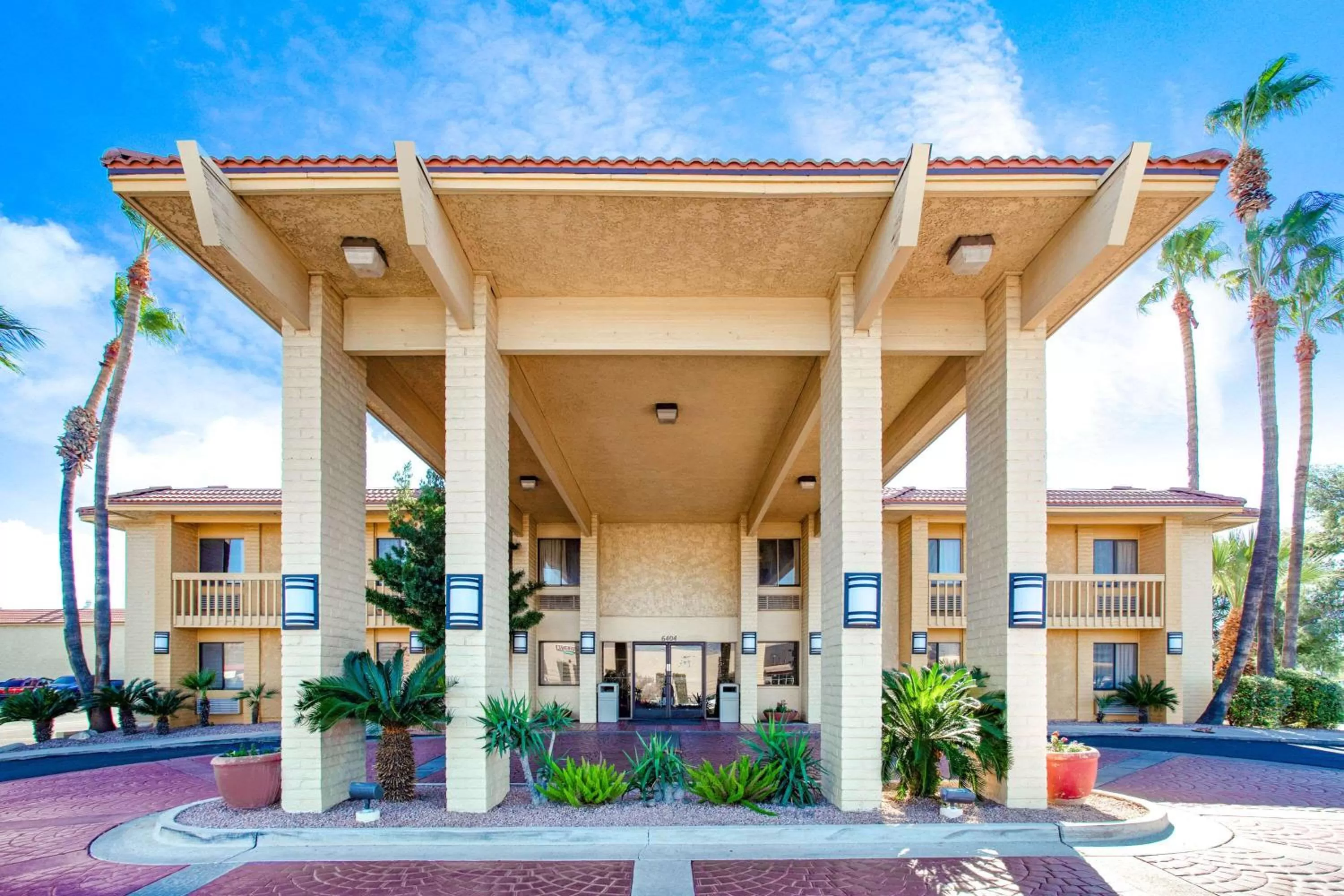 Property building in La Quinta Inn by Wyndham Tucson East