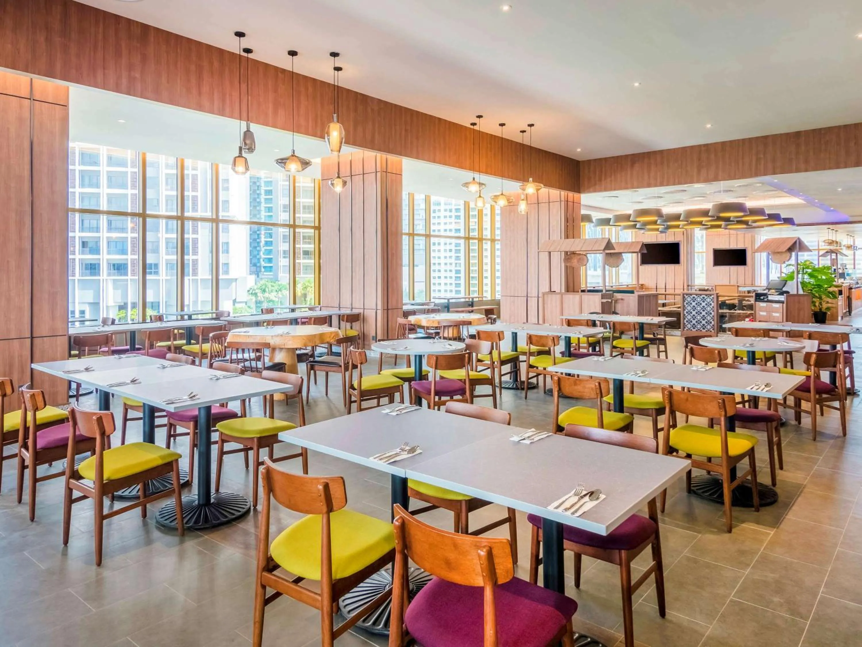 Restaurant/places to eat in ibis Kuala Lumpur City Centre