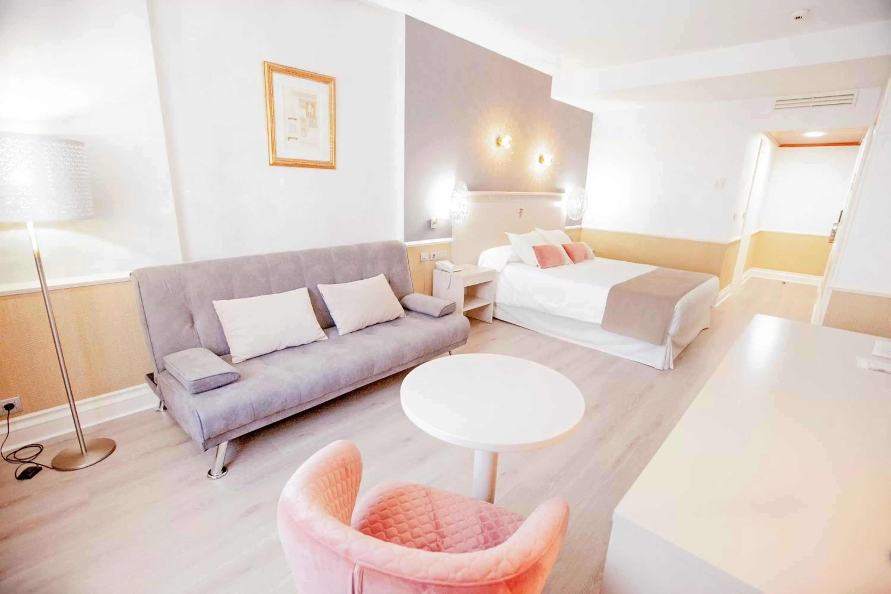 Bed in Hotel Alfonso VIII