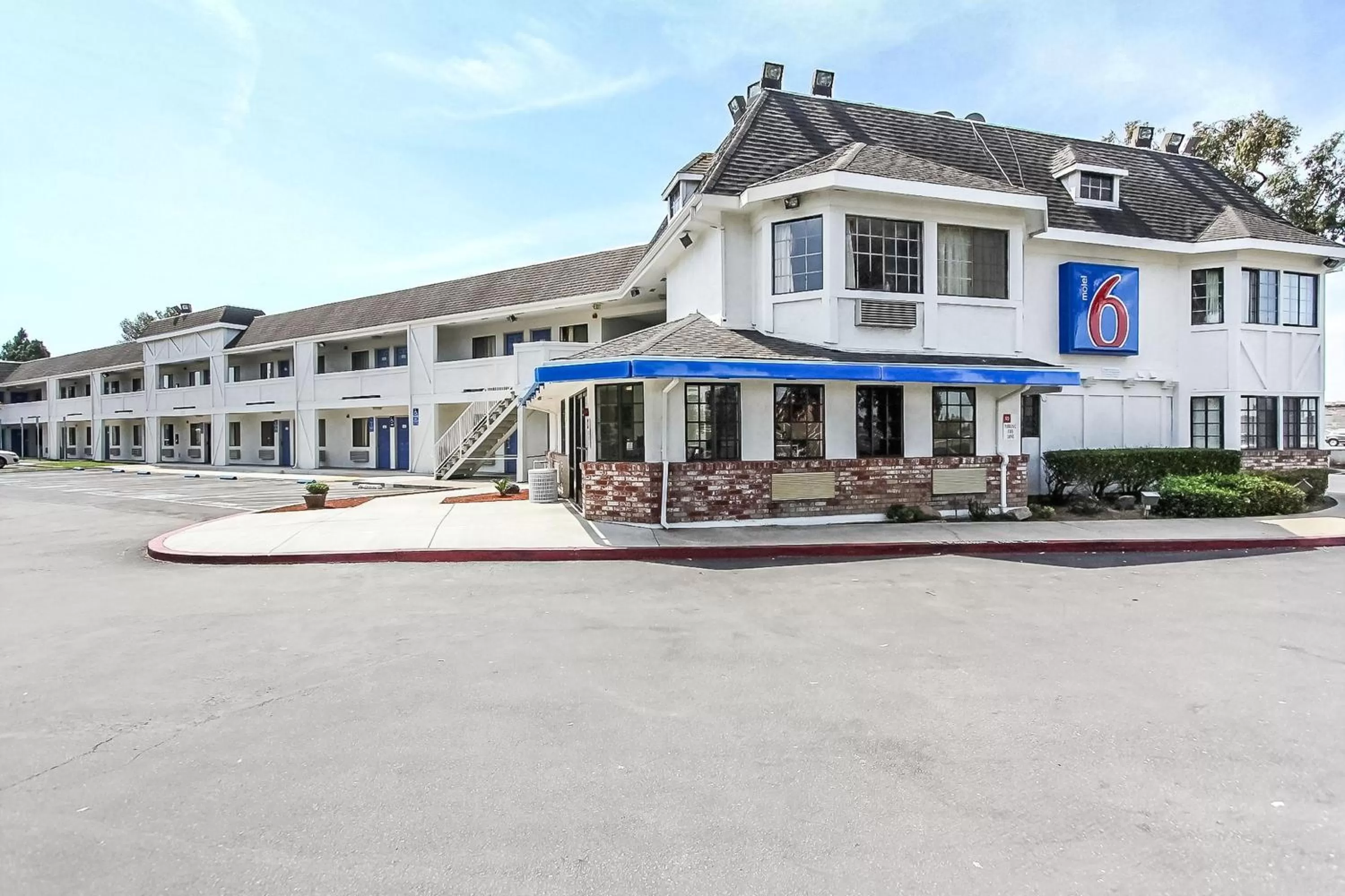 Facade/entrance in Motel 6-Fremont, CA - North