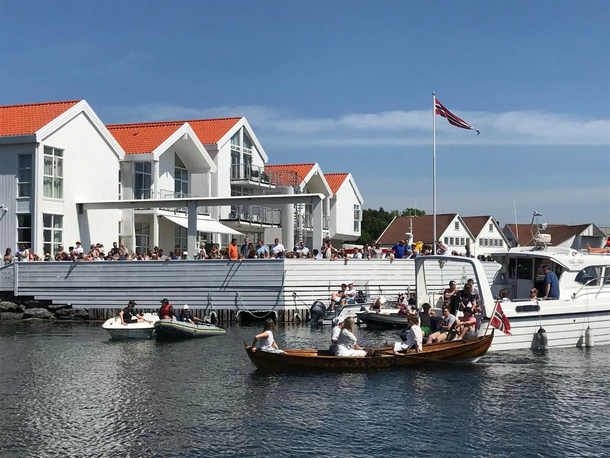 Facade/entrance in Hummeren Hotel