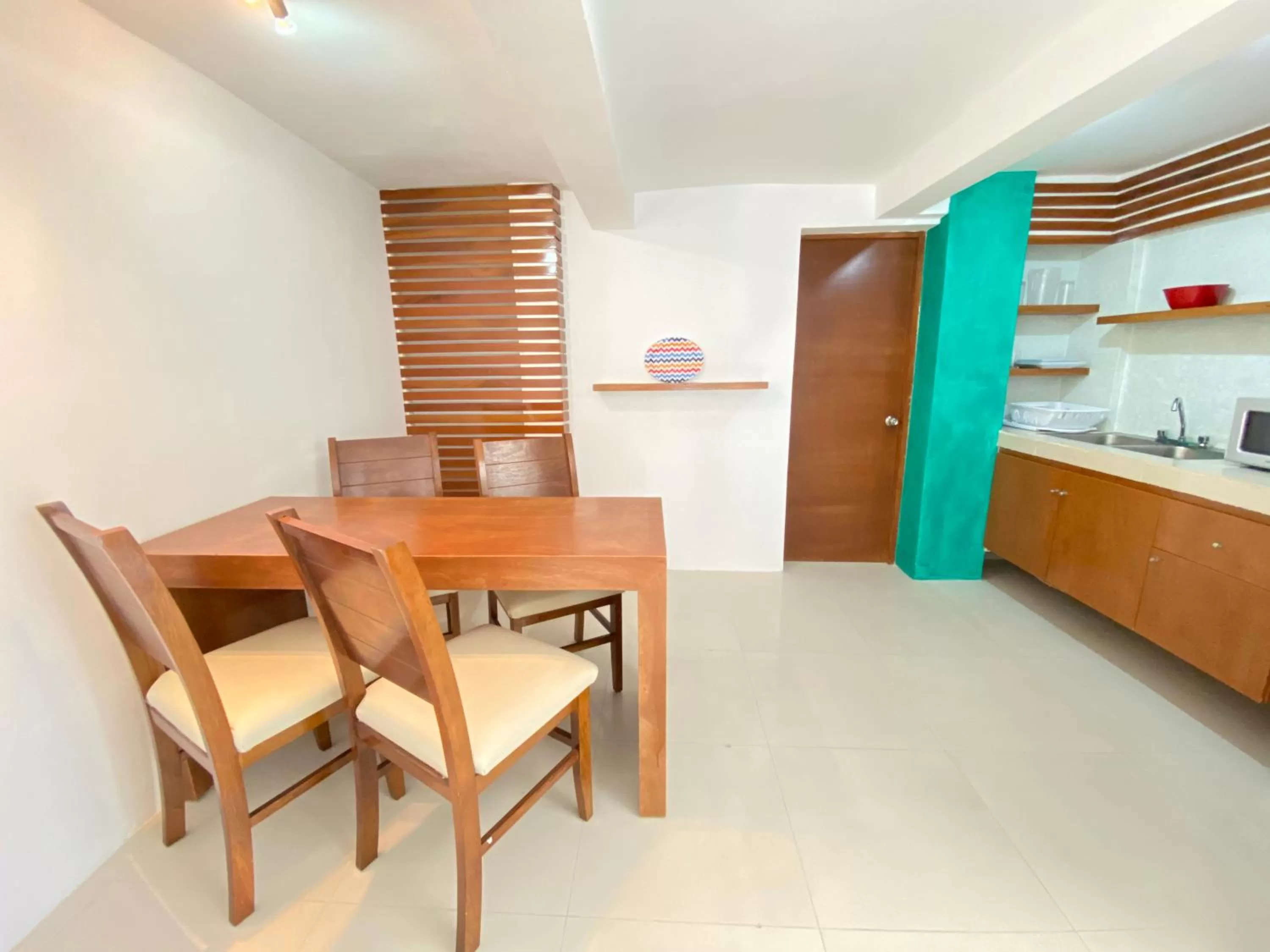 Kitchen or kitchenette in Rocamar Hotel Isla Mujeres