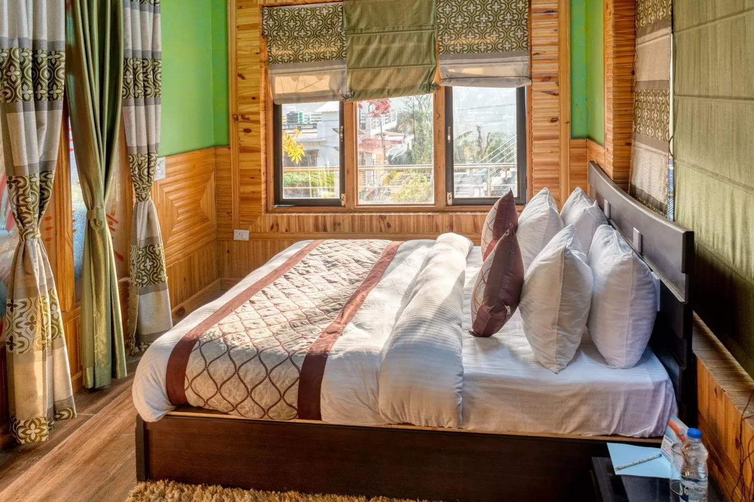 Bedroom, Bed in The Walnut Creek