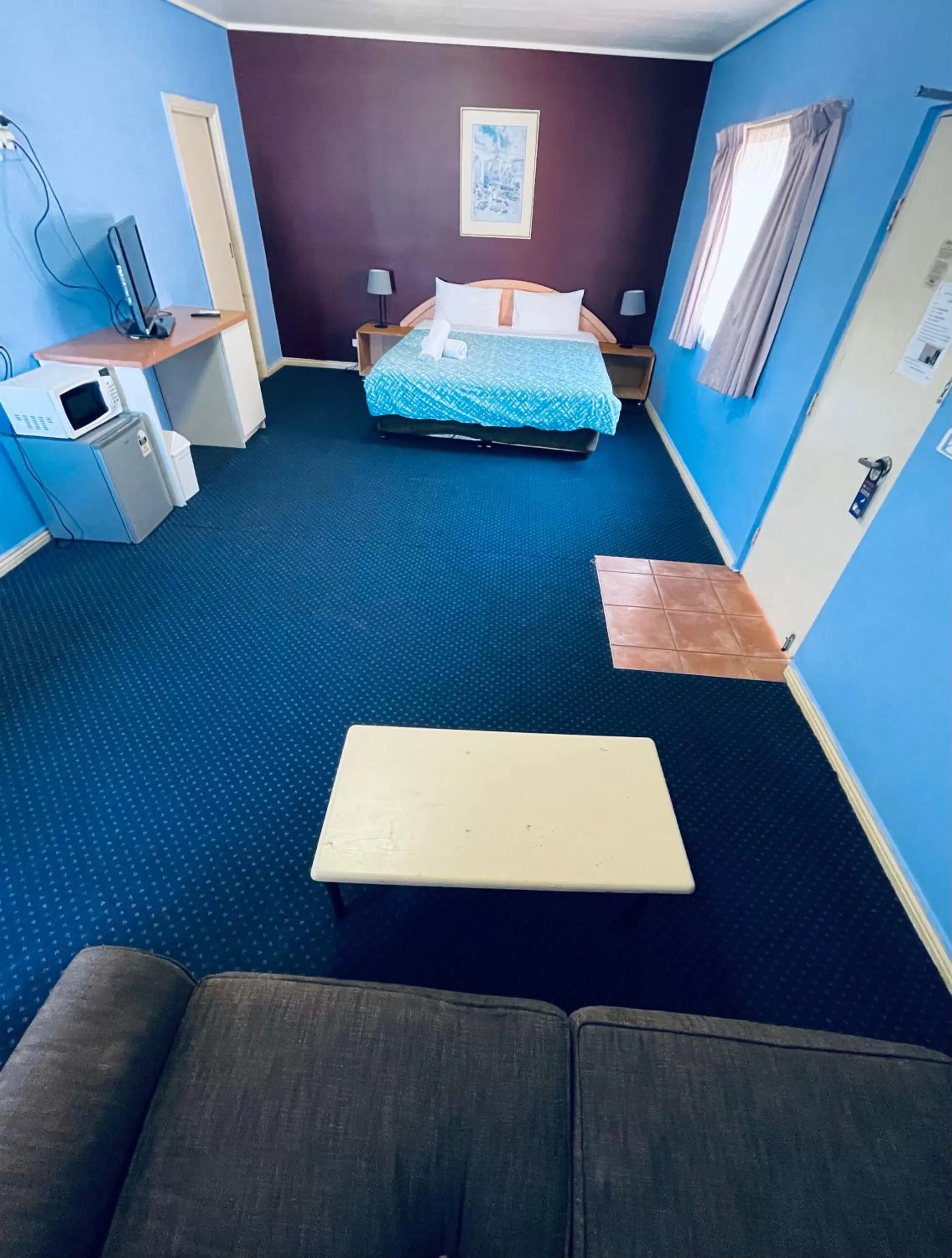 Bedroom, Bed in City East Motel