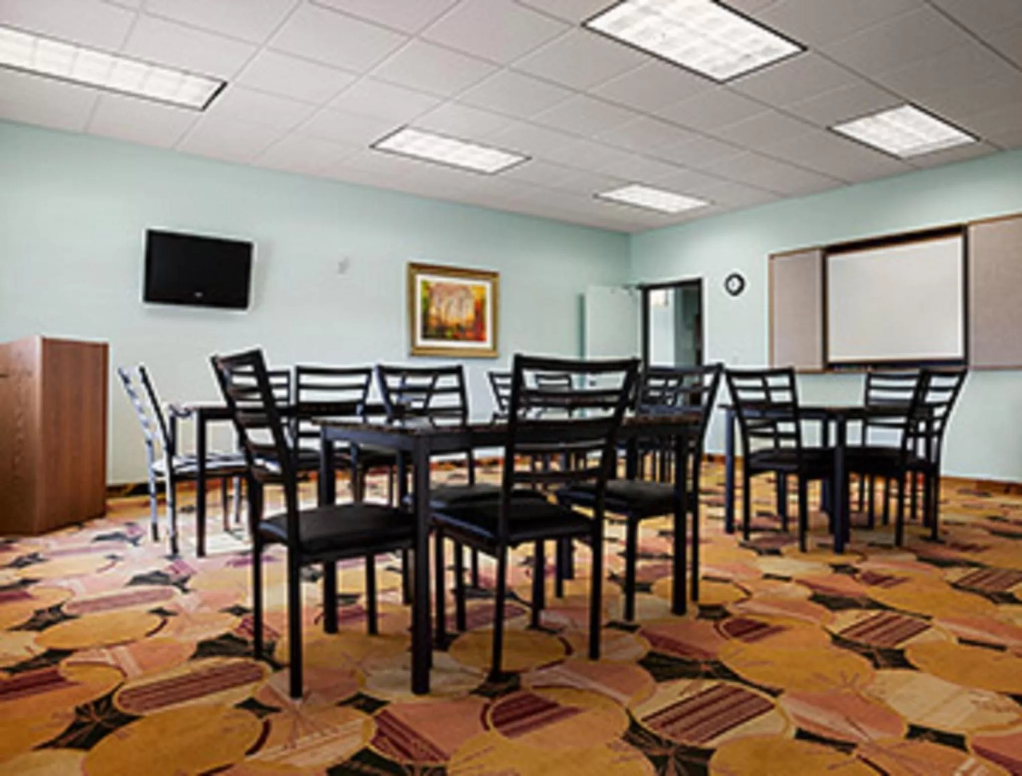 Food in Days Inn & Suites by Wyndham Columbus NE
