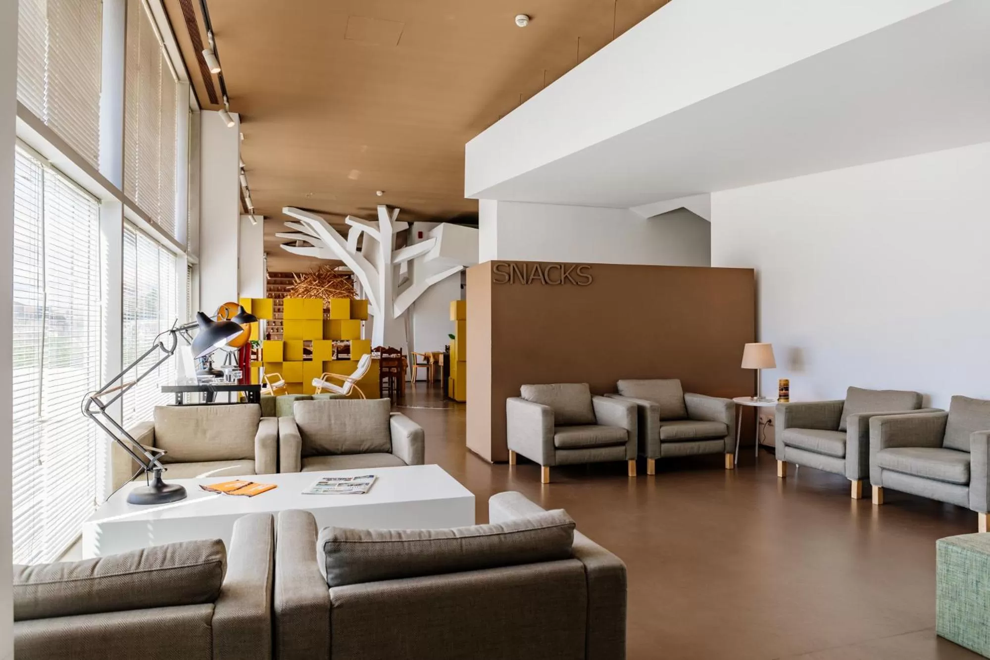 Lobby or reception in Basic Braga by Axis