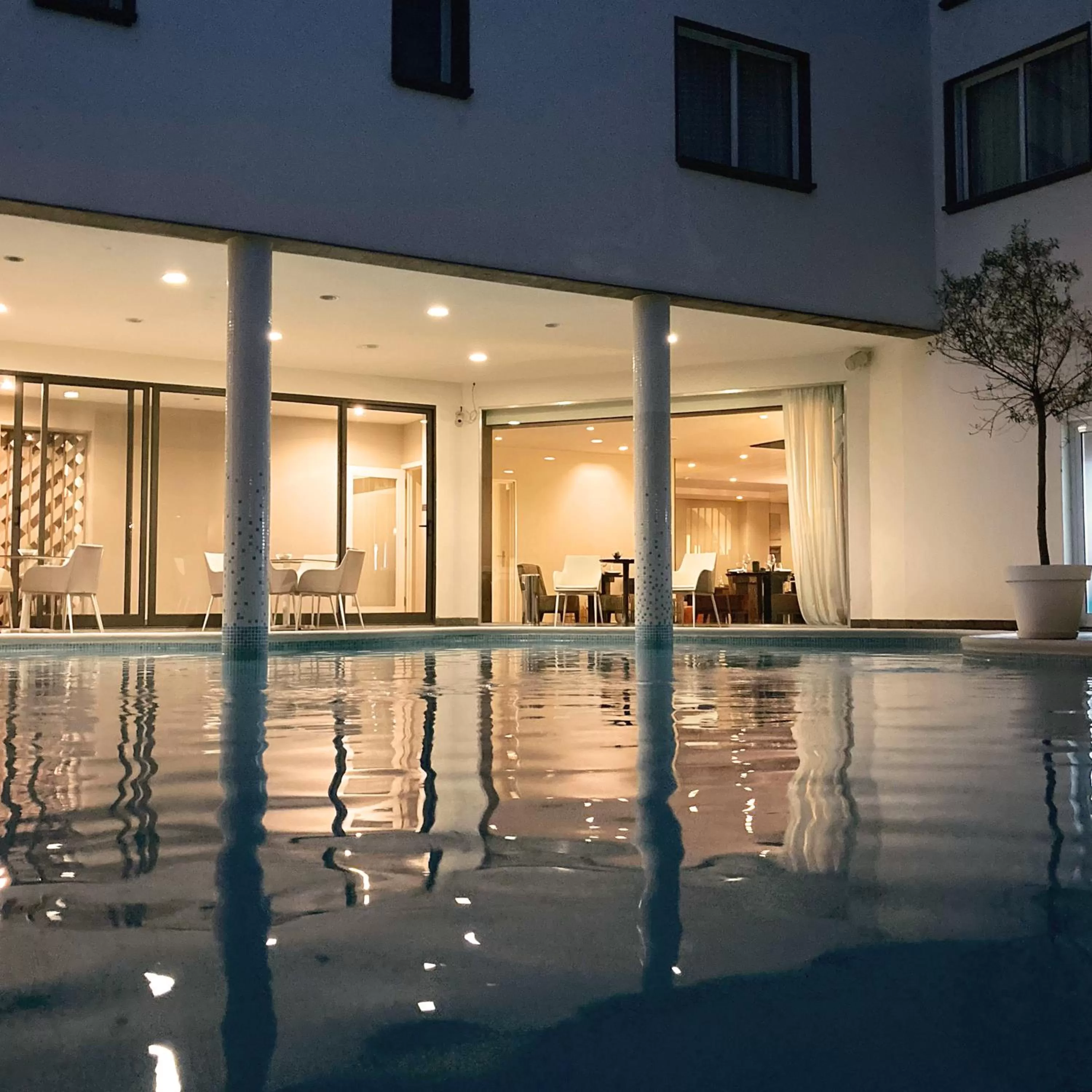 Restaurant/places to eat in Hotel Do Colegio