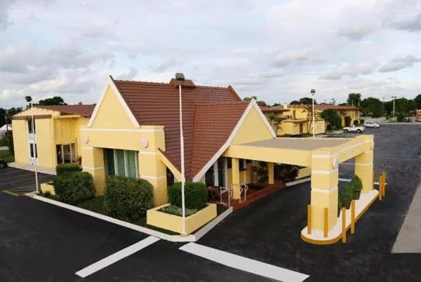 Facade/entrance in The Hollywood Gateway Inn