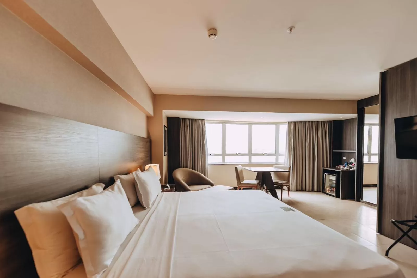 Photo of the whole room, Bed in Golden Tulip Natal Ponta Negra