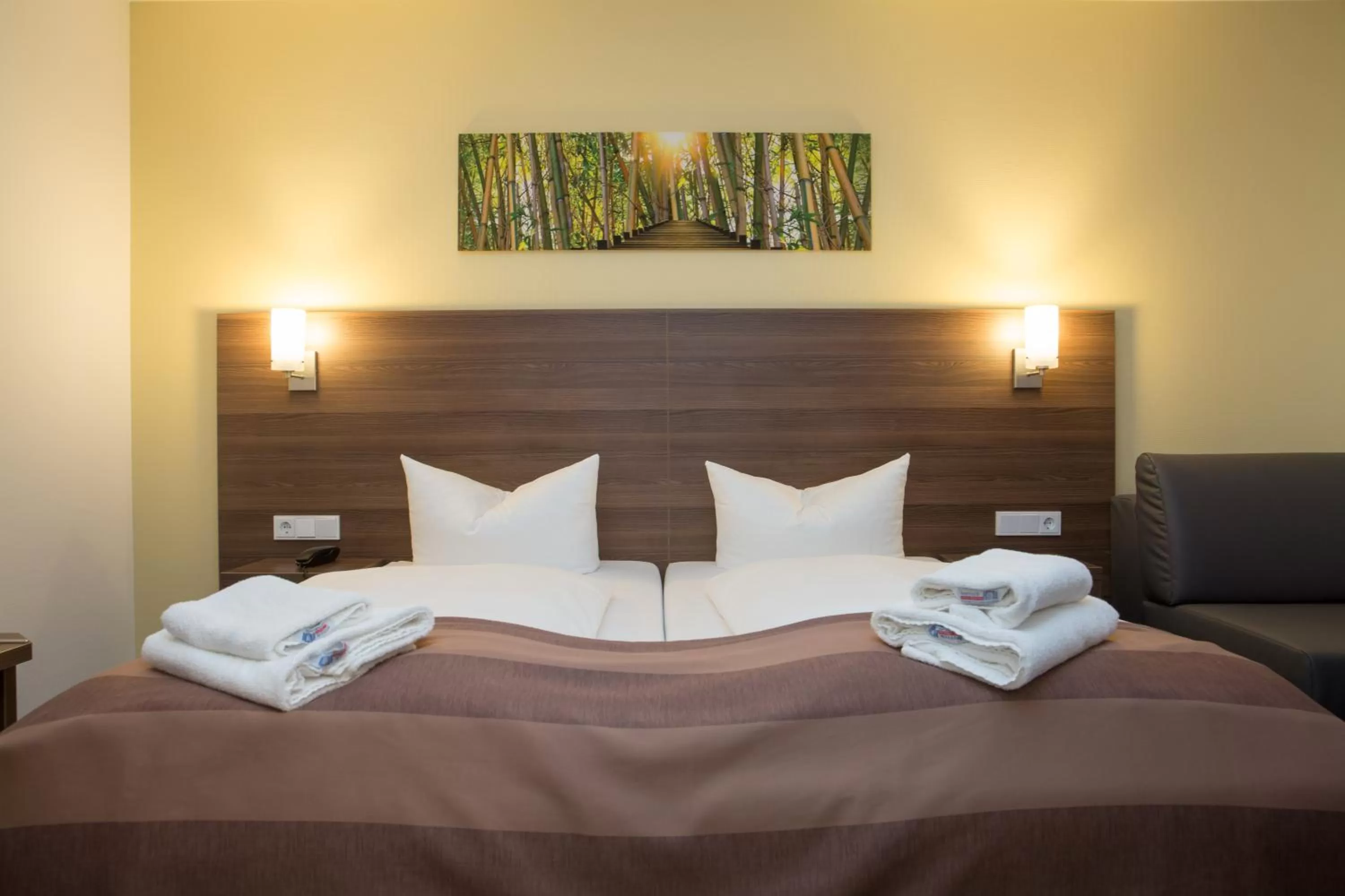 Bedroom, Bed in Trip Inn Goethe Business Messe