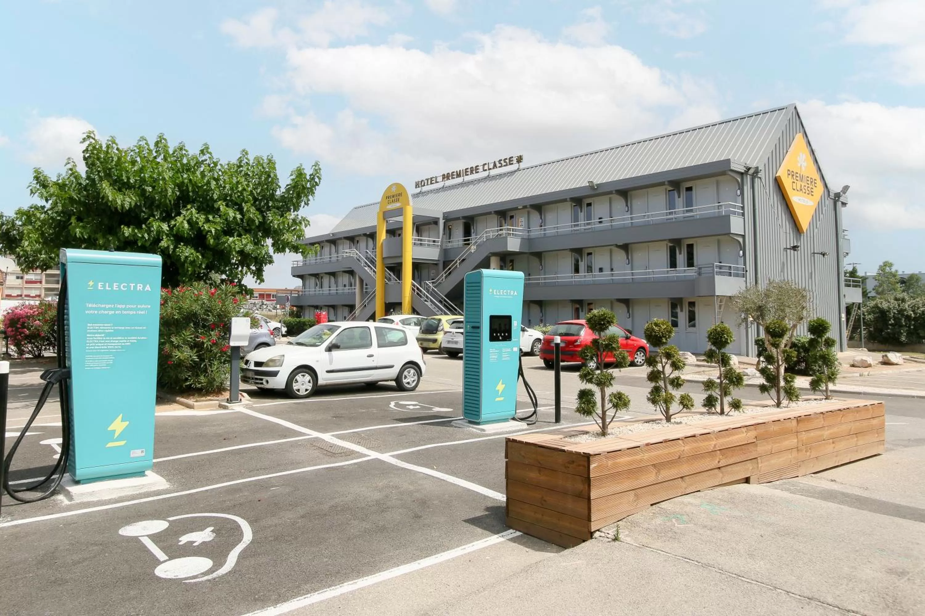 Property building in Première Classe Aéroport Marseille