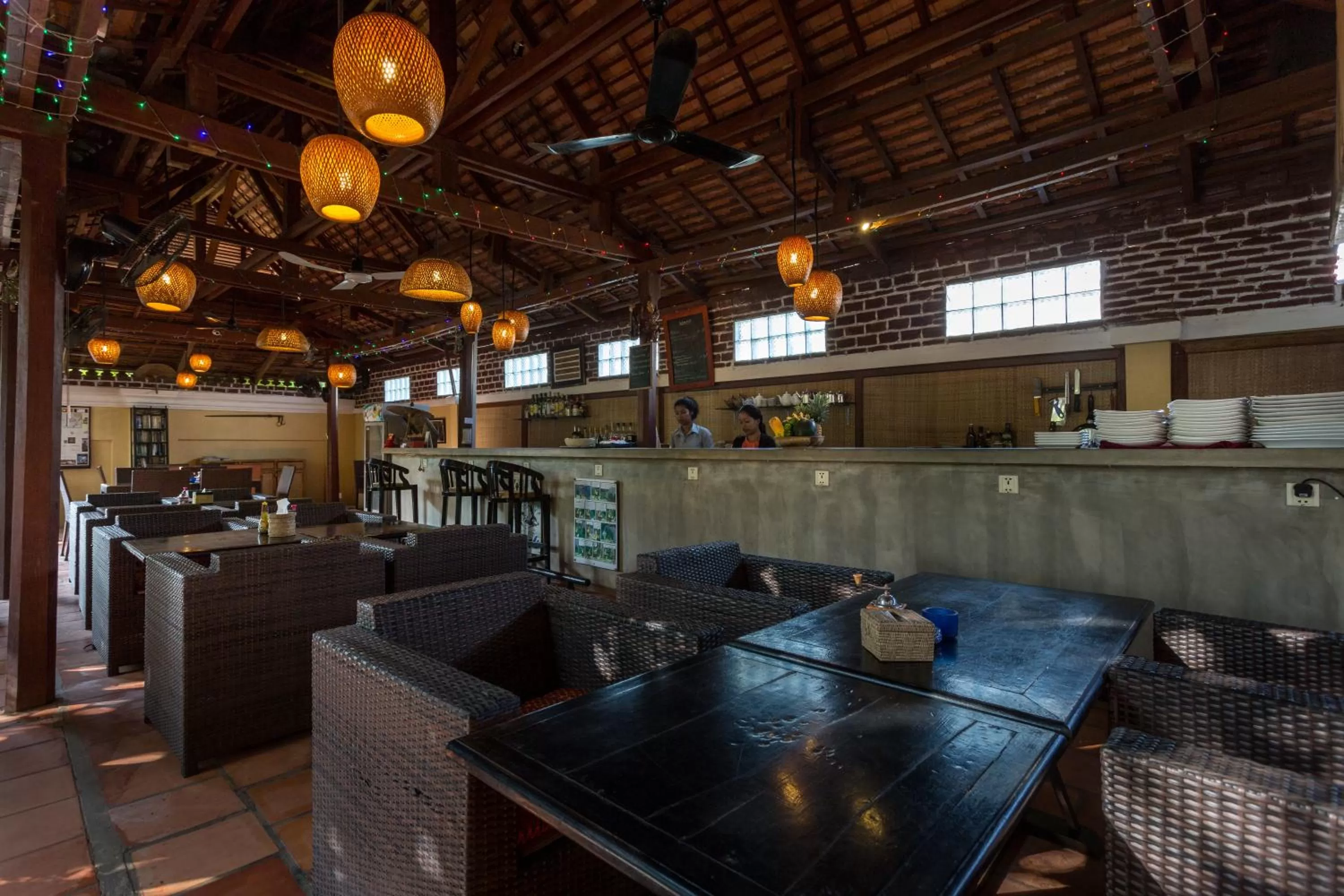 Restaurant/places to eat in Le Tigre Villa