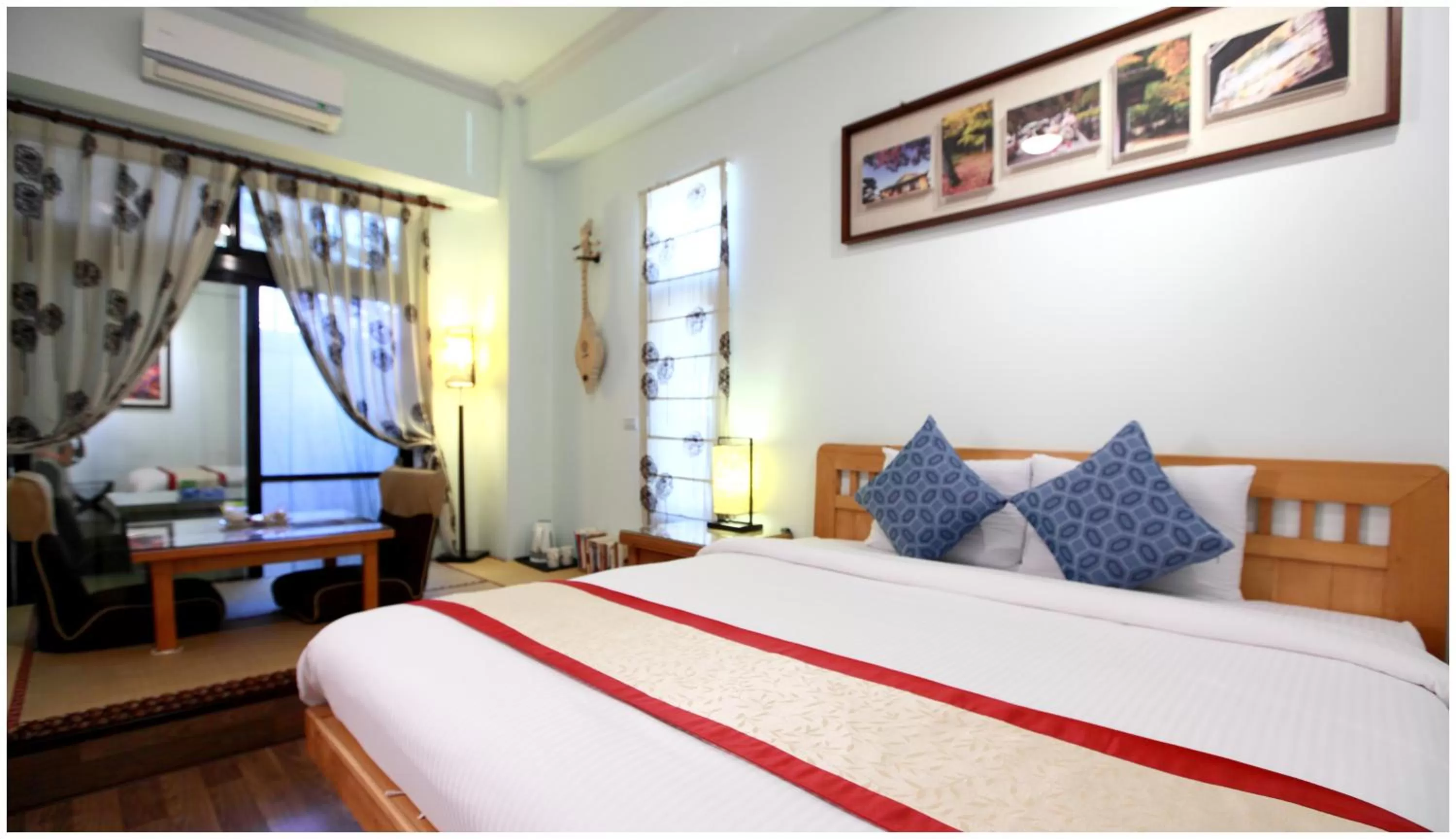 bunk bed, Bed in Errantry Lodge & Studio