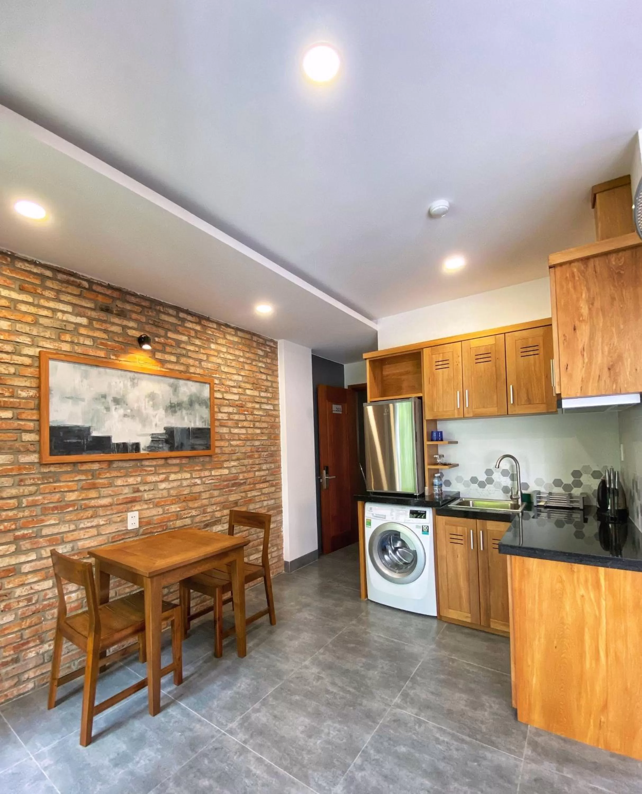 Kitchen or kitchenette in Coast House Boutique Hotel