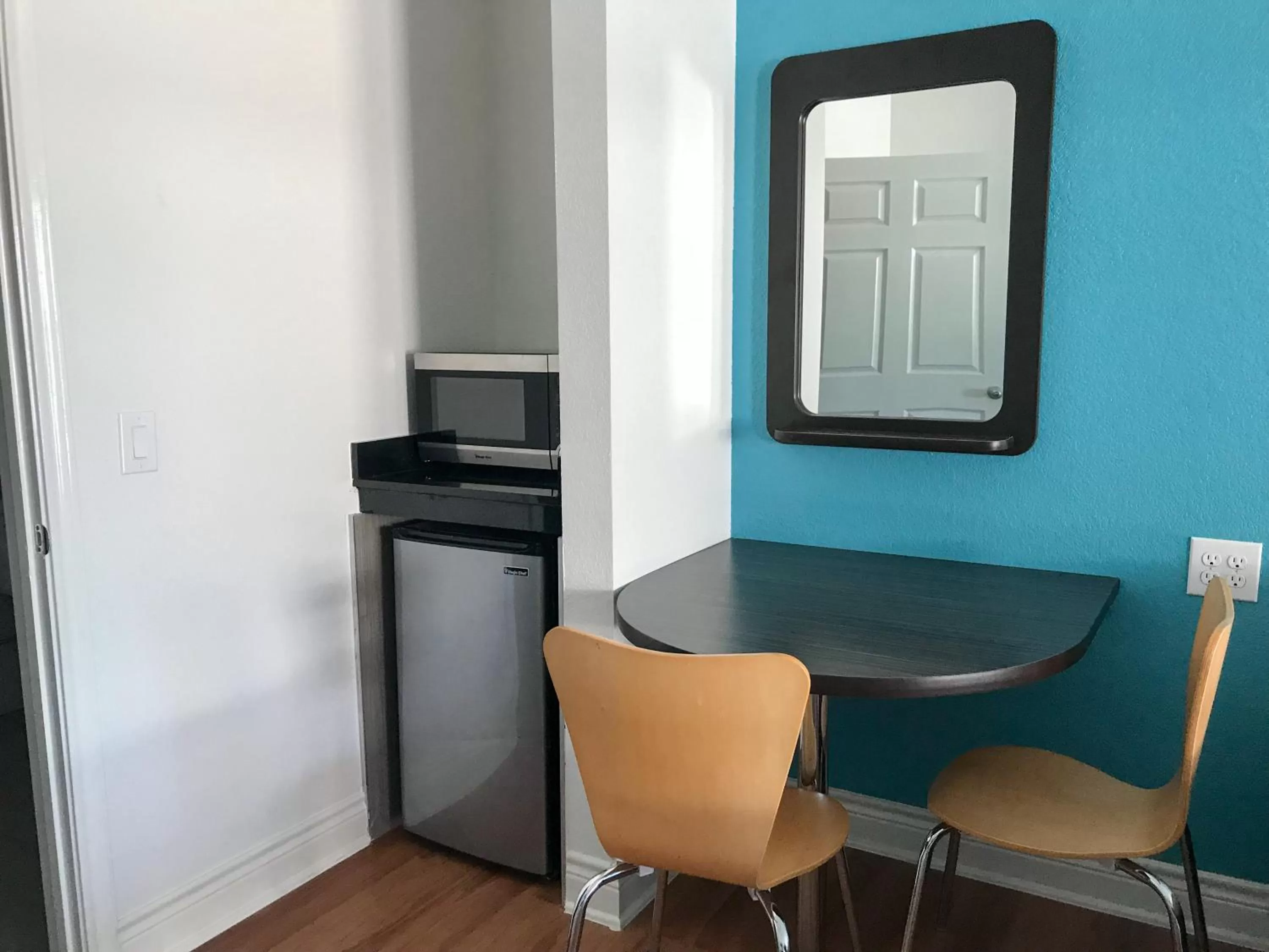 Bedroom in Motel 6-Houston, TX - North