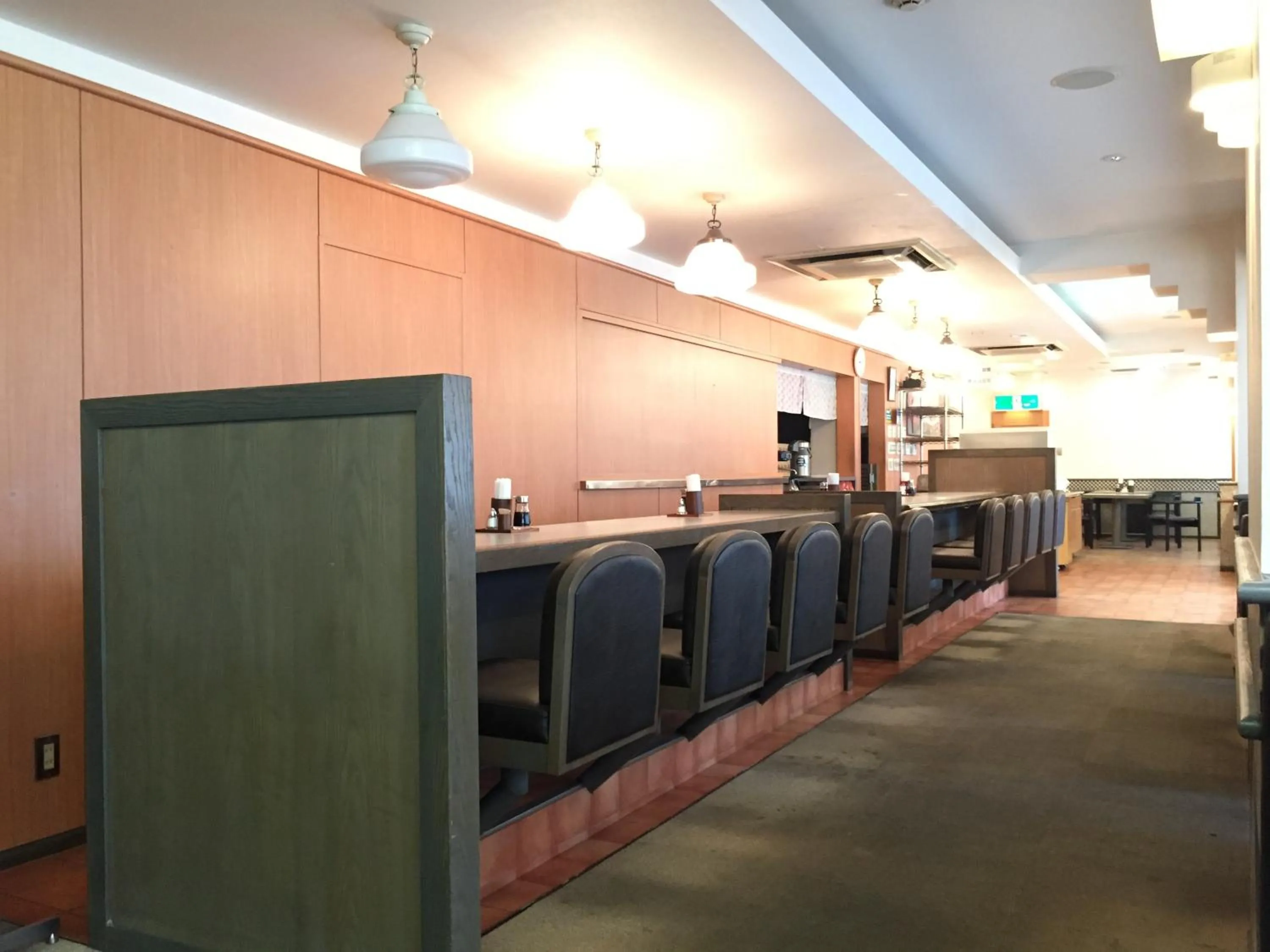 Restaurant/places to eat in Sky Heart Hotel Kawasaki