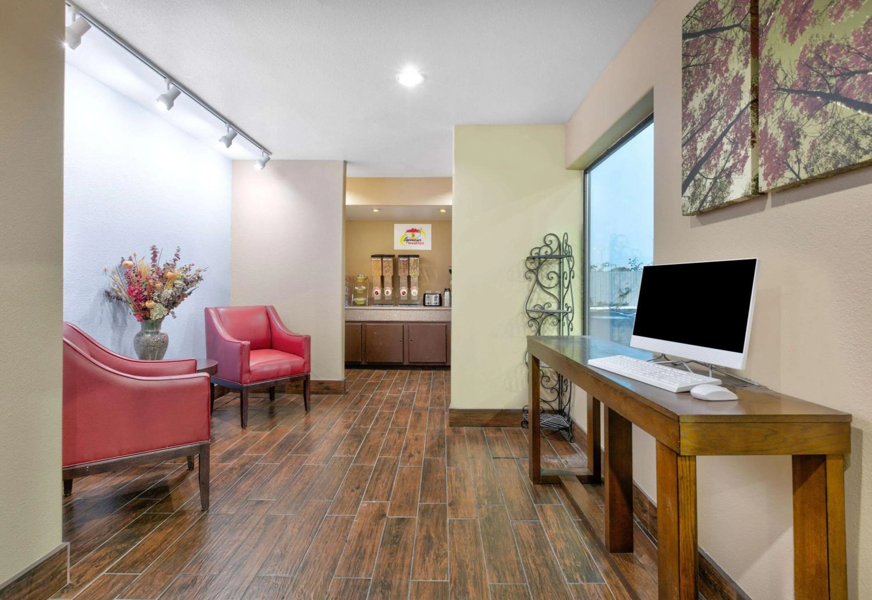 Lobby or reception in Super 8 by Wyndham New Braunfels I-35