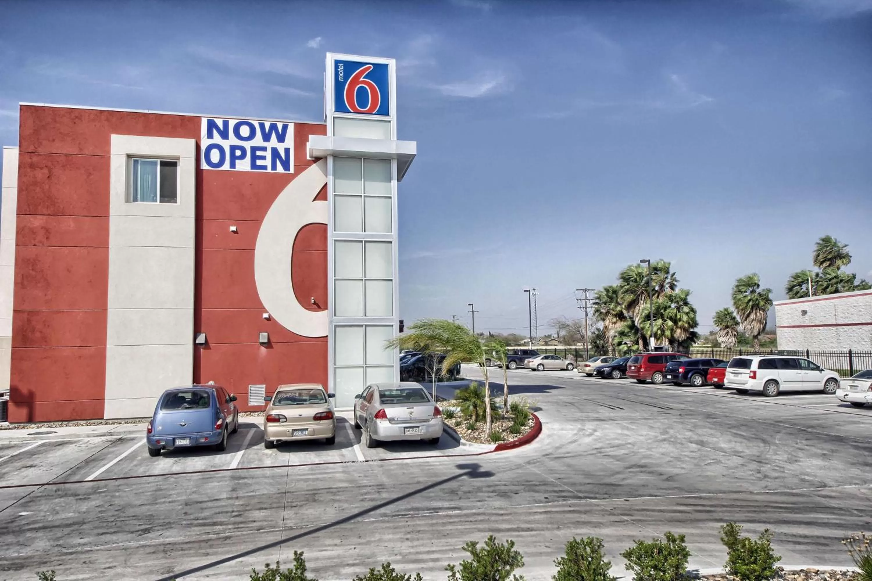 Property building in Motel 6-Weslaco, TX