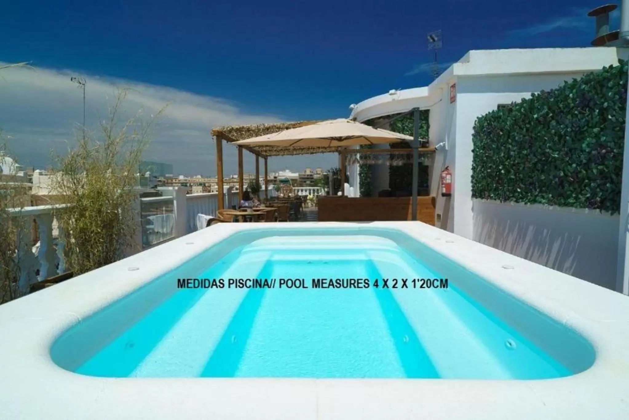 Swimming pool in Blanq Carmen Hotel