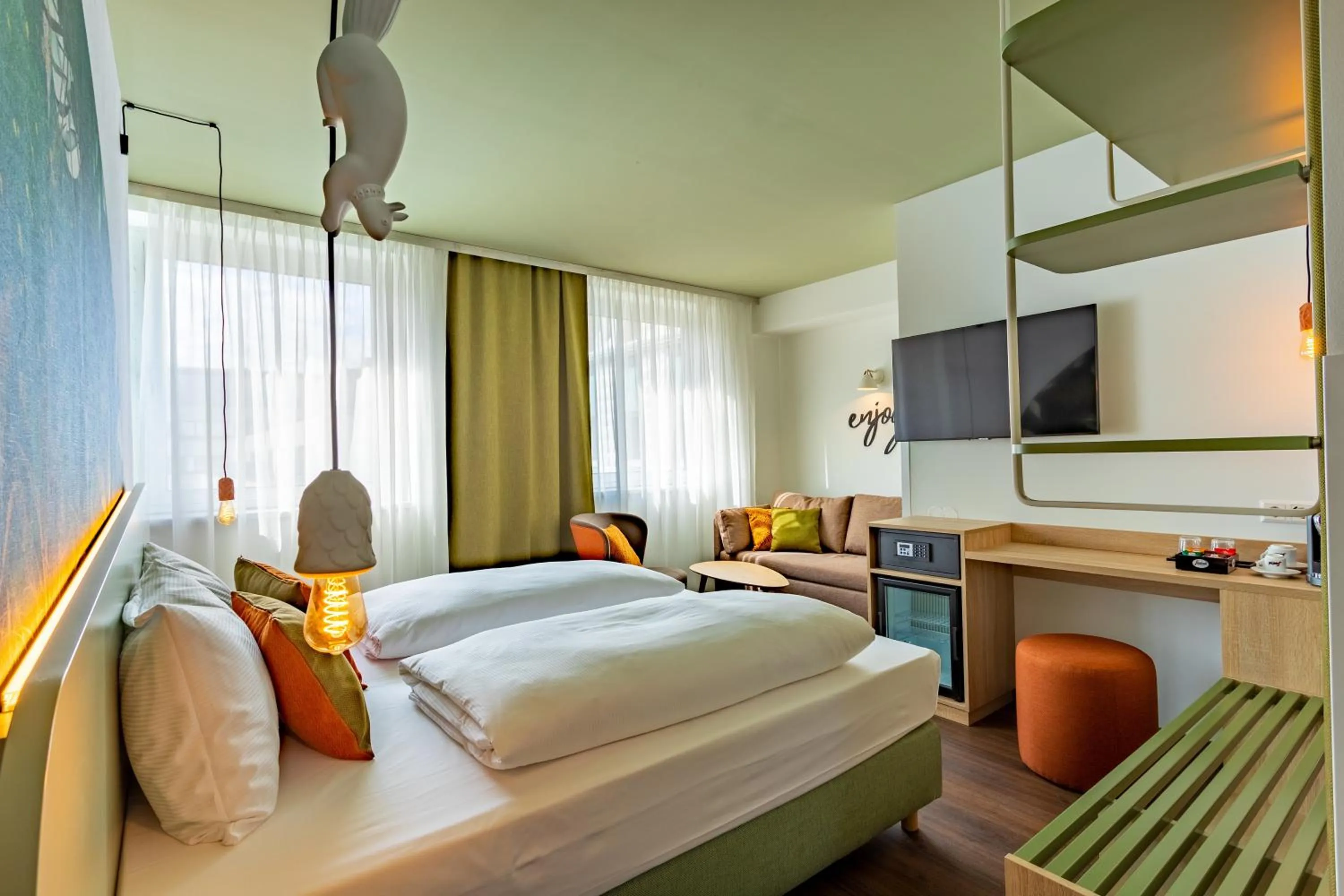 Photo of the whole room, Bed in The Weekend Hotel