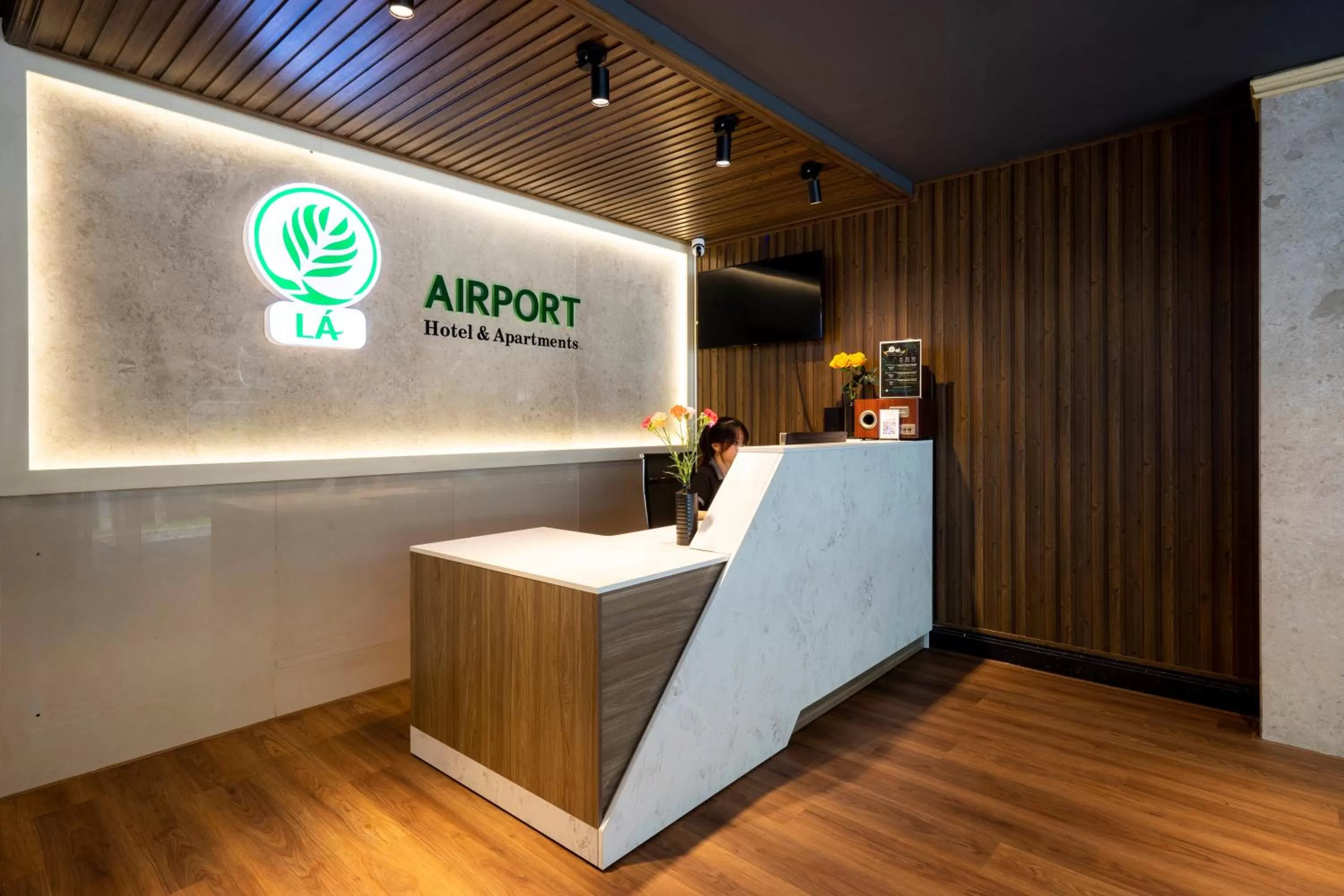 Property building in La Airport Tan Binh Hotel