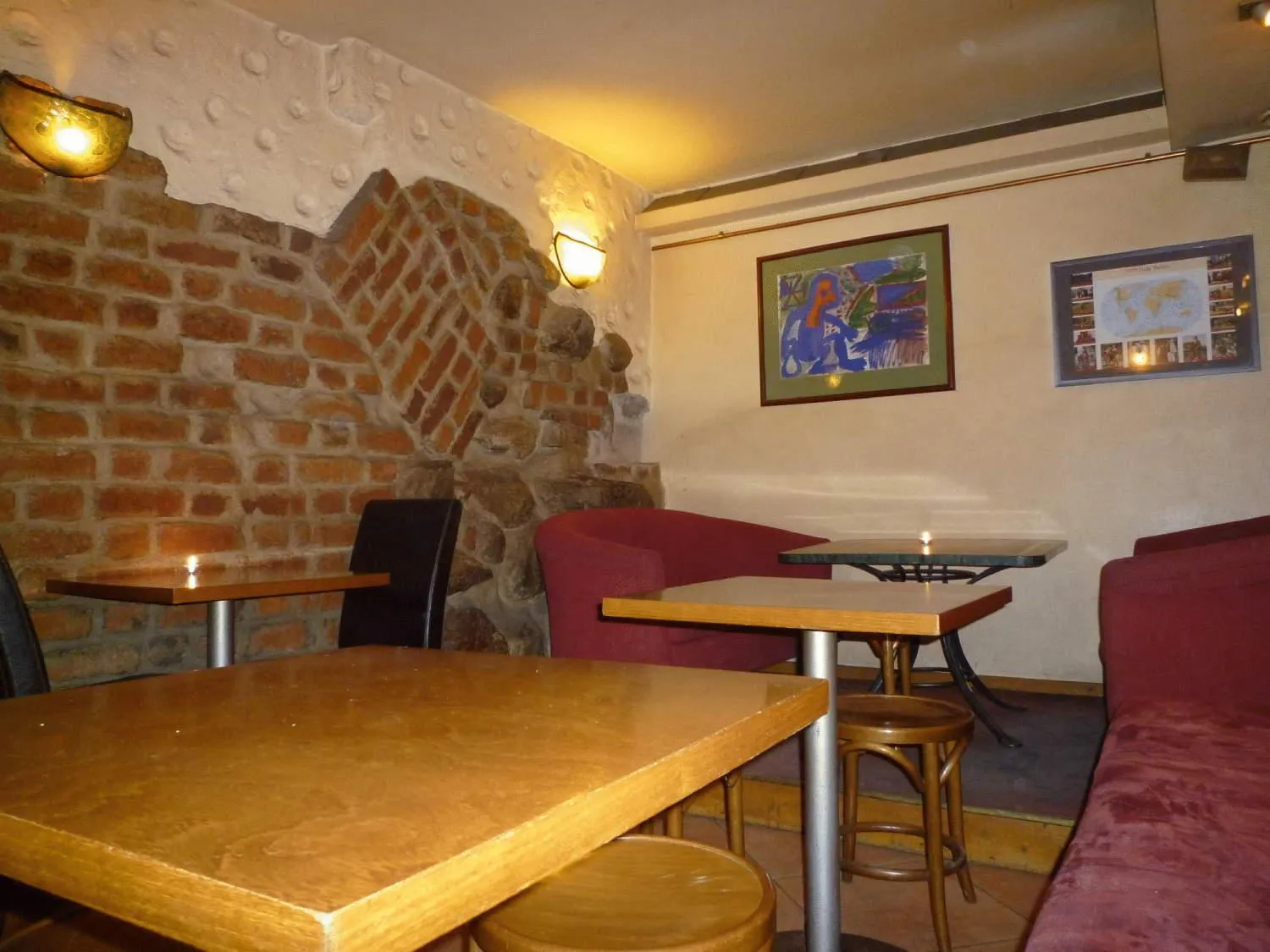 Lounge or bar in Academus Pub & Guest House