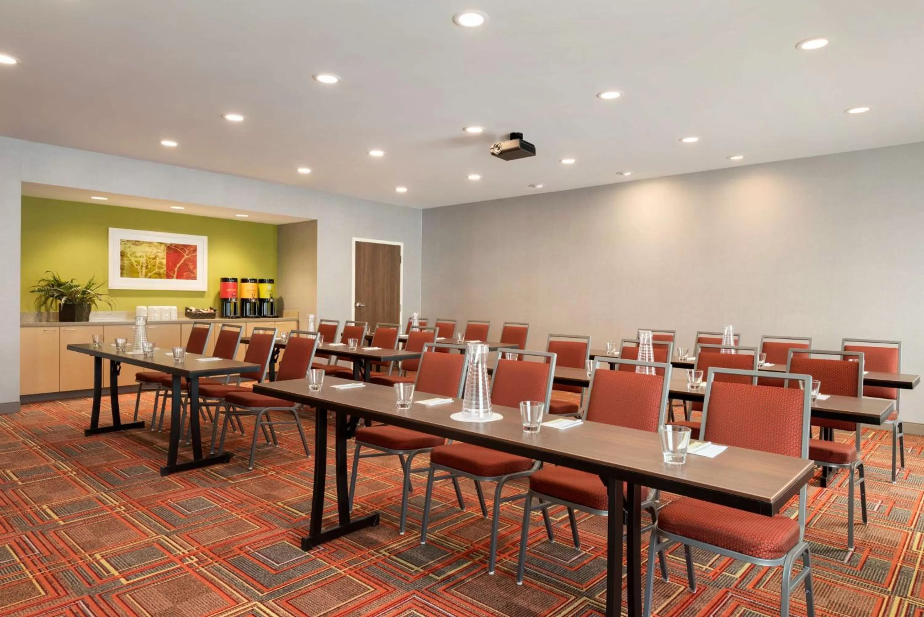 Meeting/conference room in Home2 Suites By Hilton Menomonee Falls Milwaukee