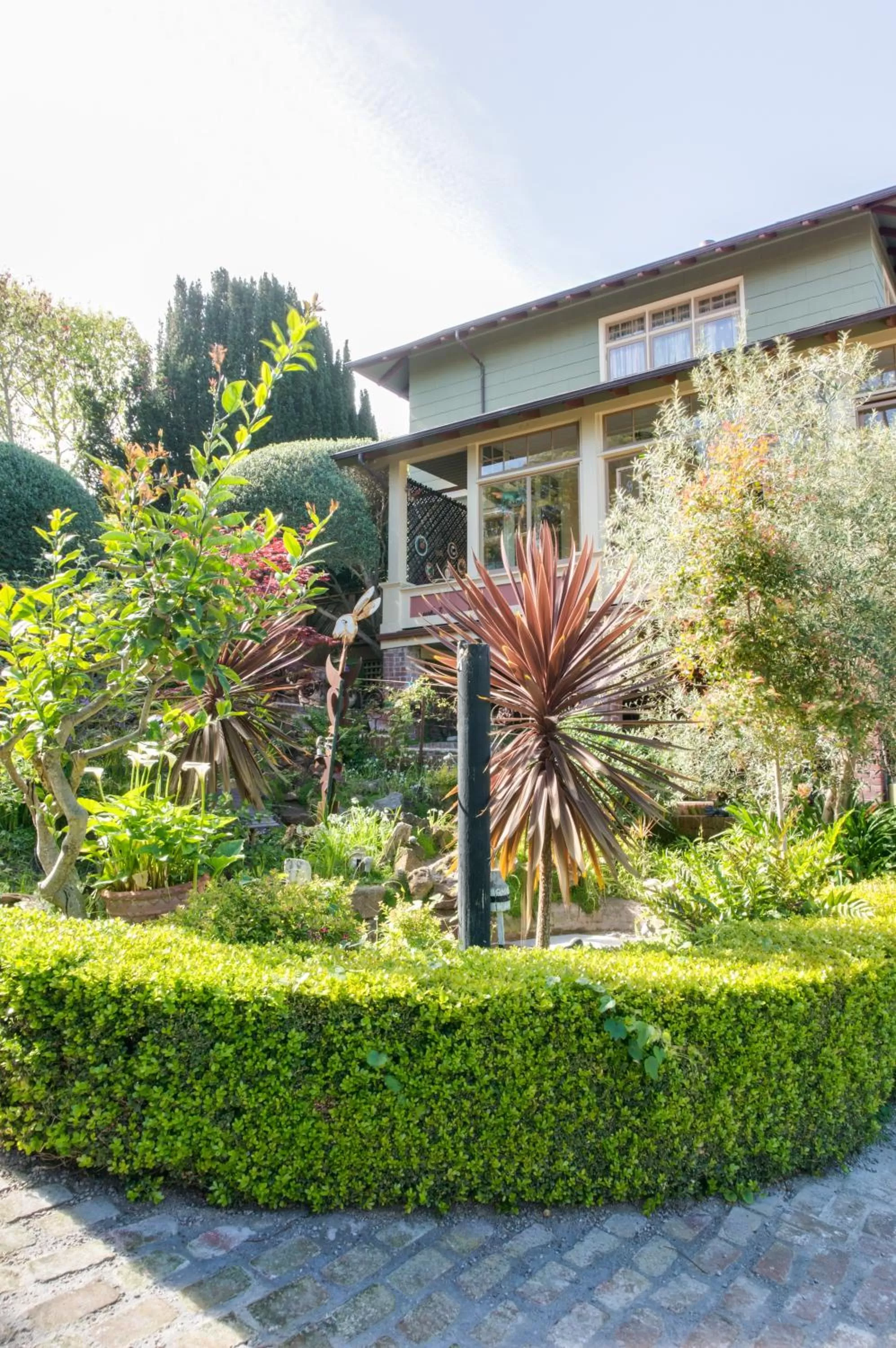 Garden in The Jabberwock Bed & Breakfast