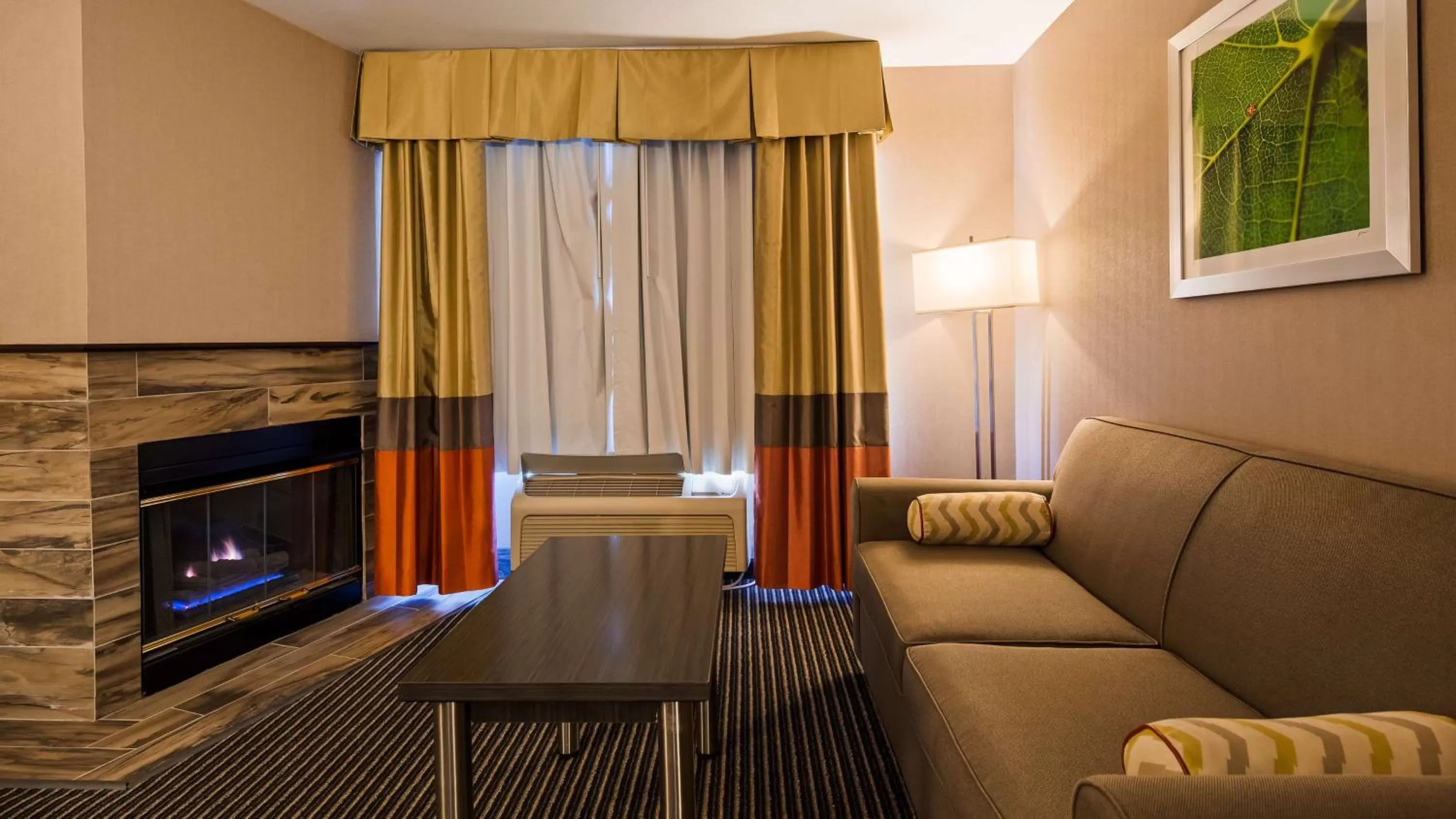 Photo of the whole room in Best Western Plus Rama Inn & Suites