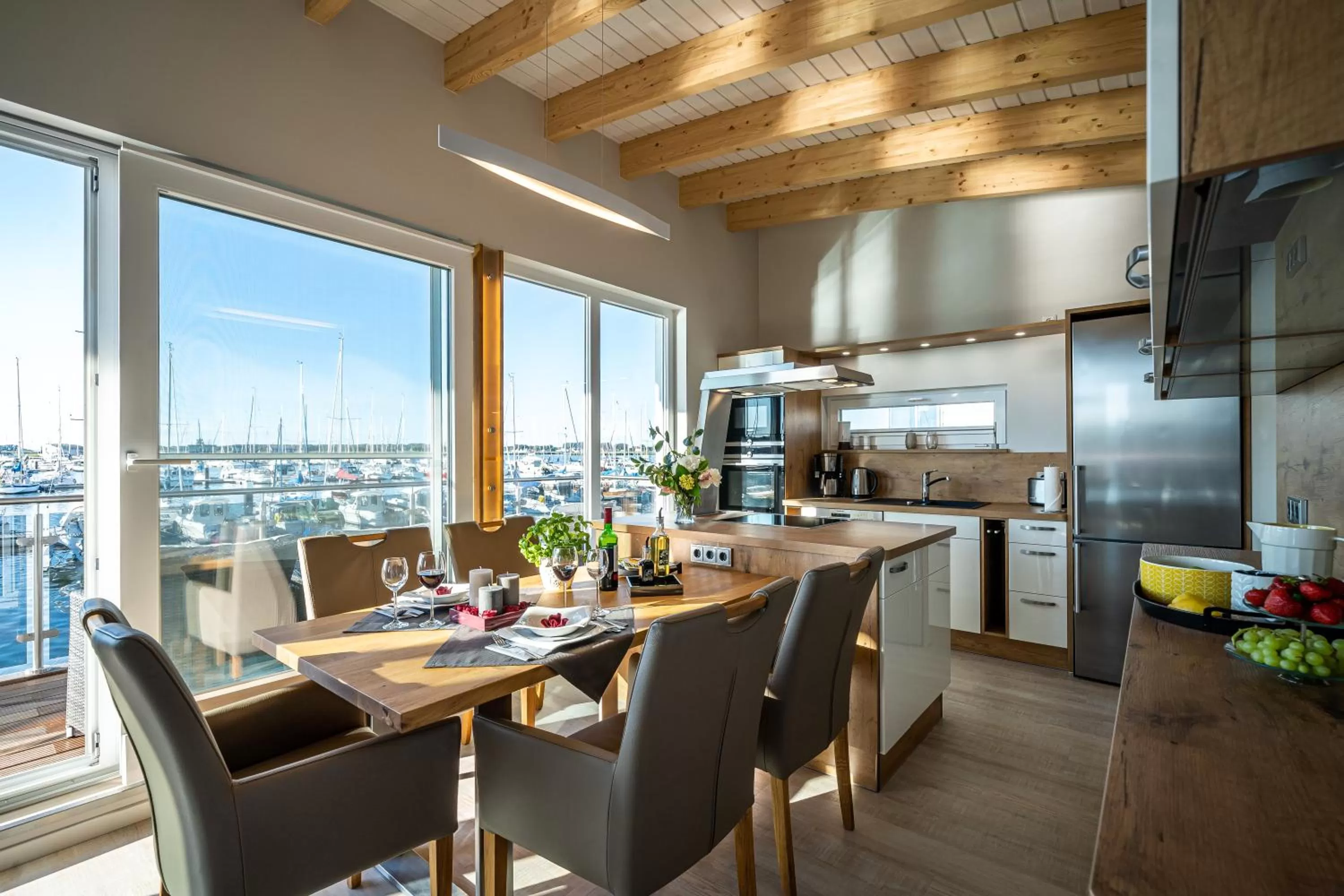 Dining area in Schwimmende Häuser im BALTIC SEA RESORT