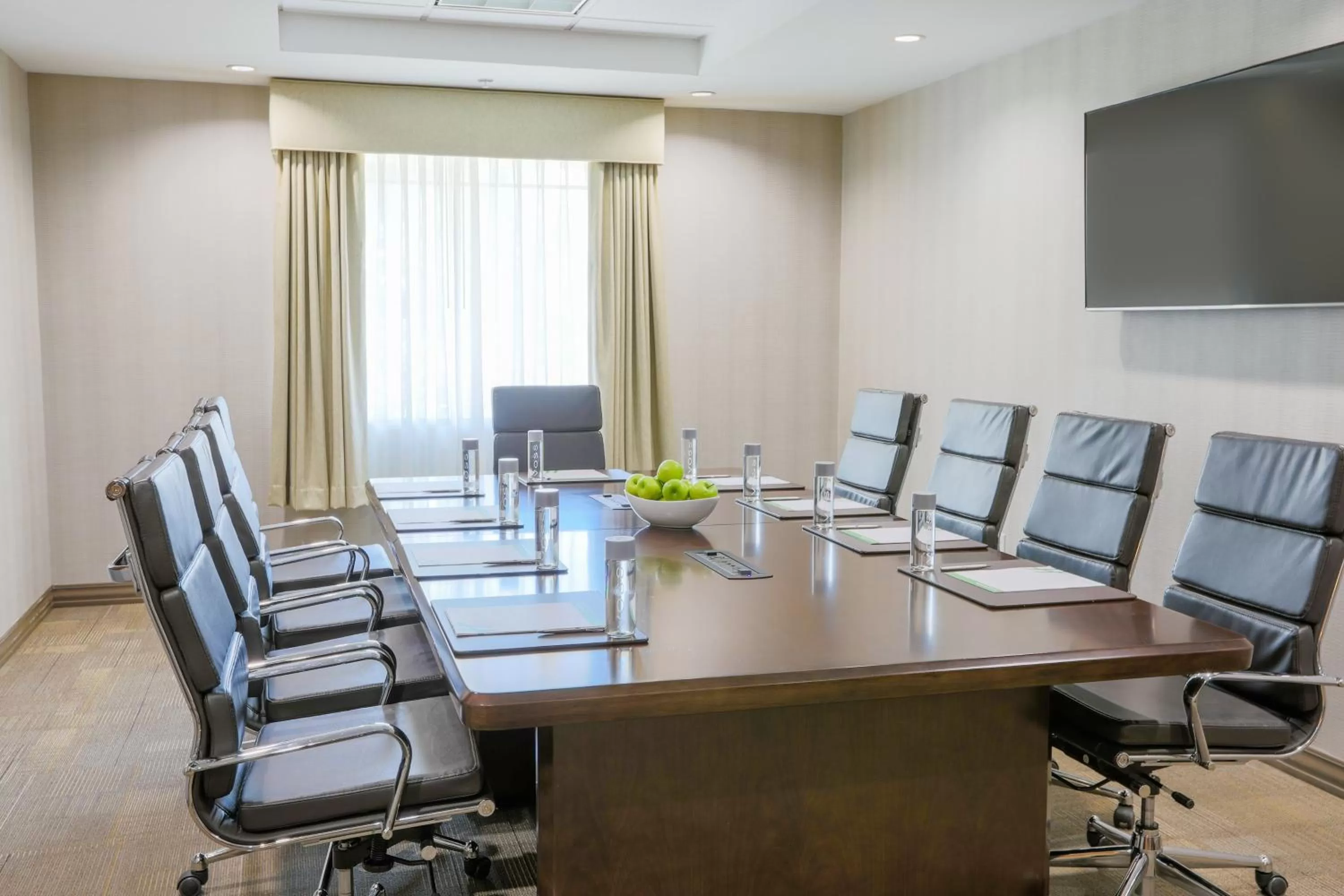 Meeting/conference room in Holiday Inn Phoenix/Chandler by IHG