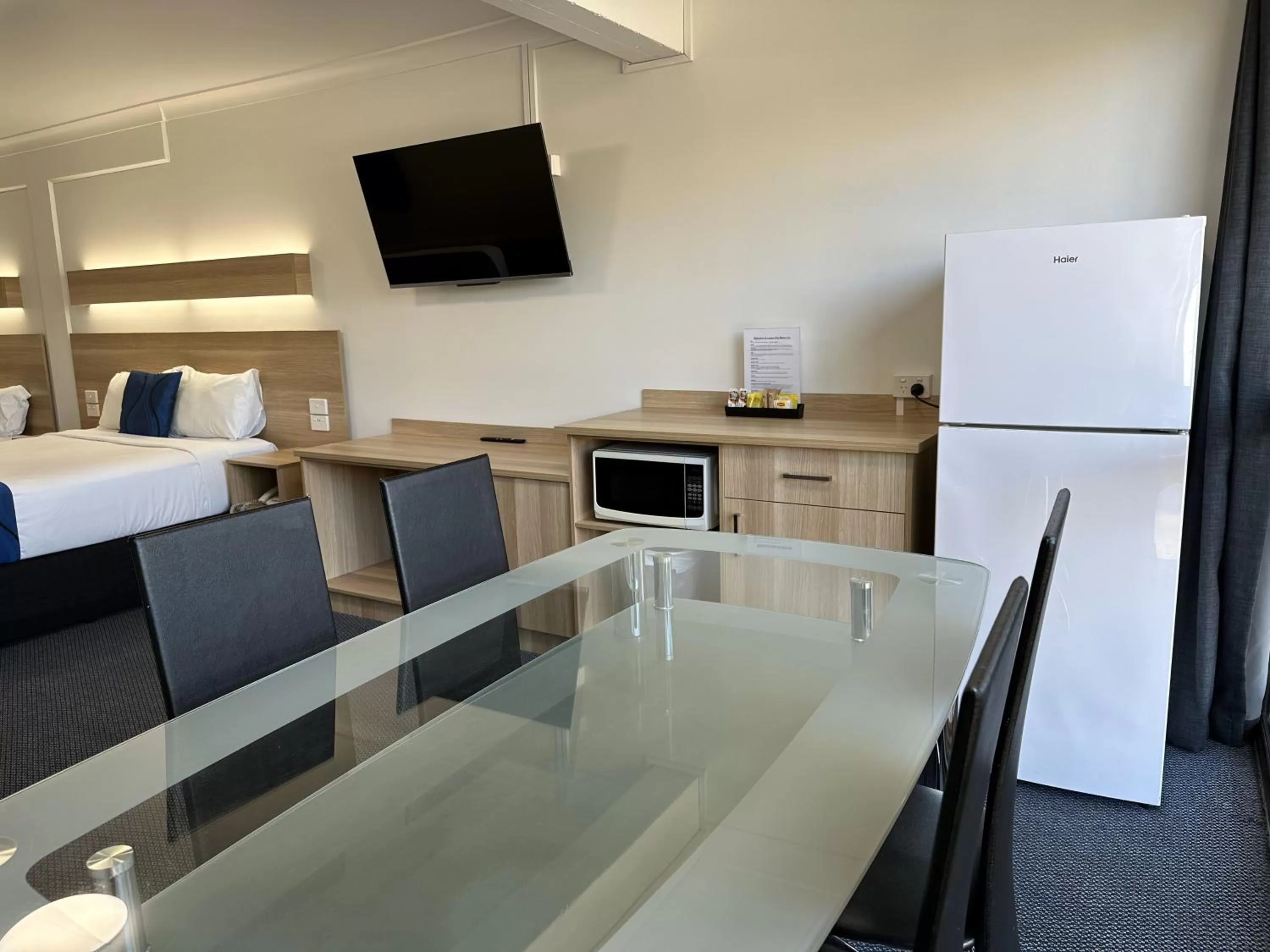 TV and multimedia in Logan City Motor Inn