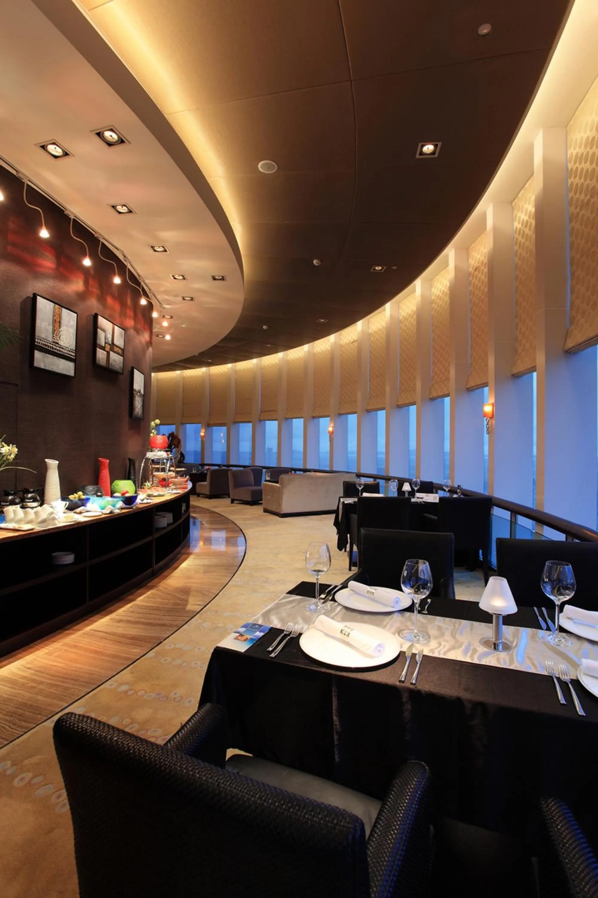 Restaurant/places to eat in HJ International Hotel